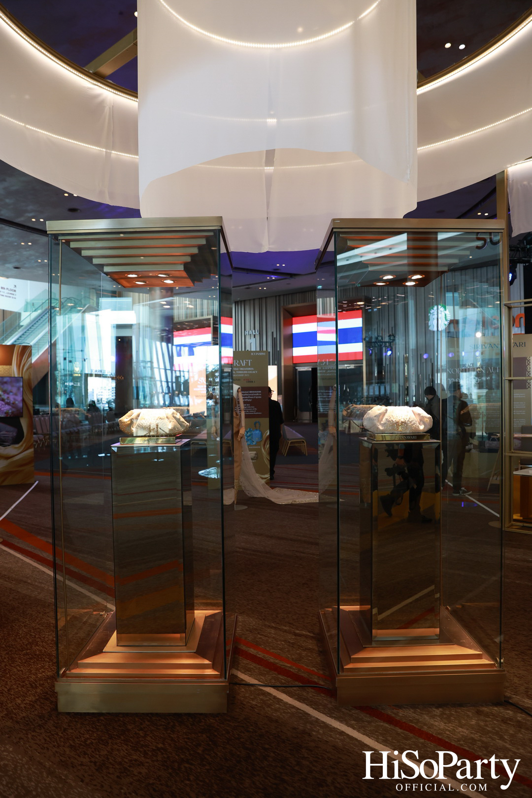 SIRIVANNAVARI ร่วมกับ ICONCRAFT เปิดตัวคอลเลกชันกระเป๋าผ้าไทย ‘S’CRAFT: Craftsmanship 2025