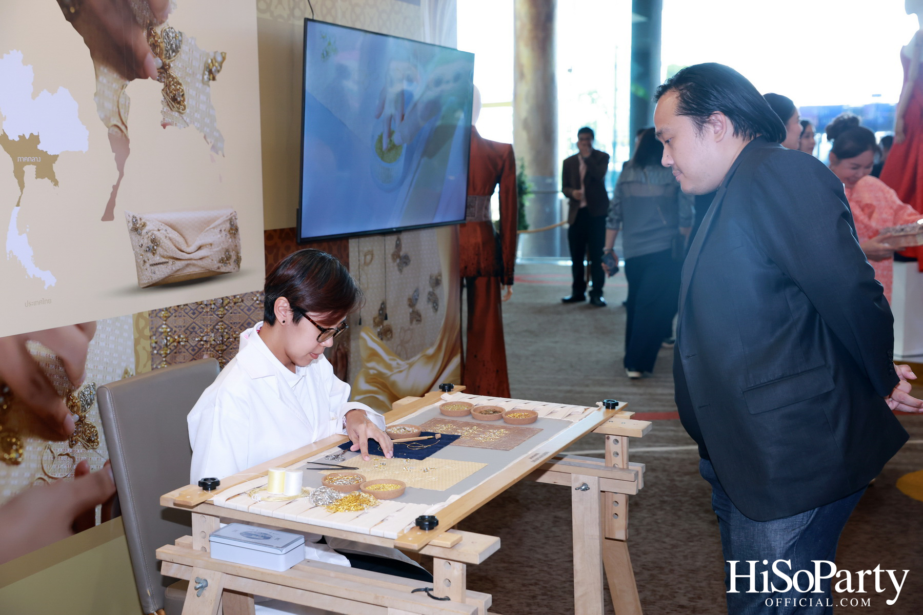 SIRIVANNAVARI ร่วมกับ ICONCRAFT เปิดตัวคอลเลกชันกระเป๋าผ้าไทย ‘S’CRAFT: Craftsmanship 2025