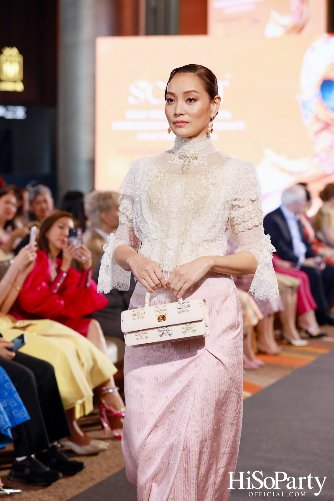 SIRIVANNAVARI ร่วมกับ ICONCRAFT เปิดตัวคอลเลกชันกระเป๋าผ้าไทย ‘S’CRAFT: Craftsmanship 2025