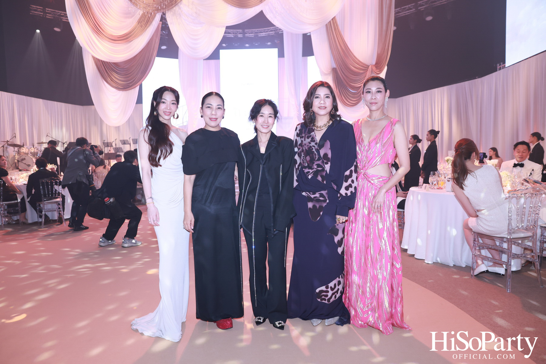 EM DISTRICT เนรมิตค่ำคืนสุดสง่างาม ‘LA BELLE et LE BEAU 2025’ เปิดตัว 15 หนุ่มสาว GEN Z ที่มากด้วยความสามารถ และแพชชั่น