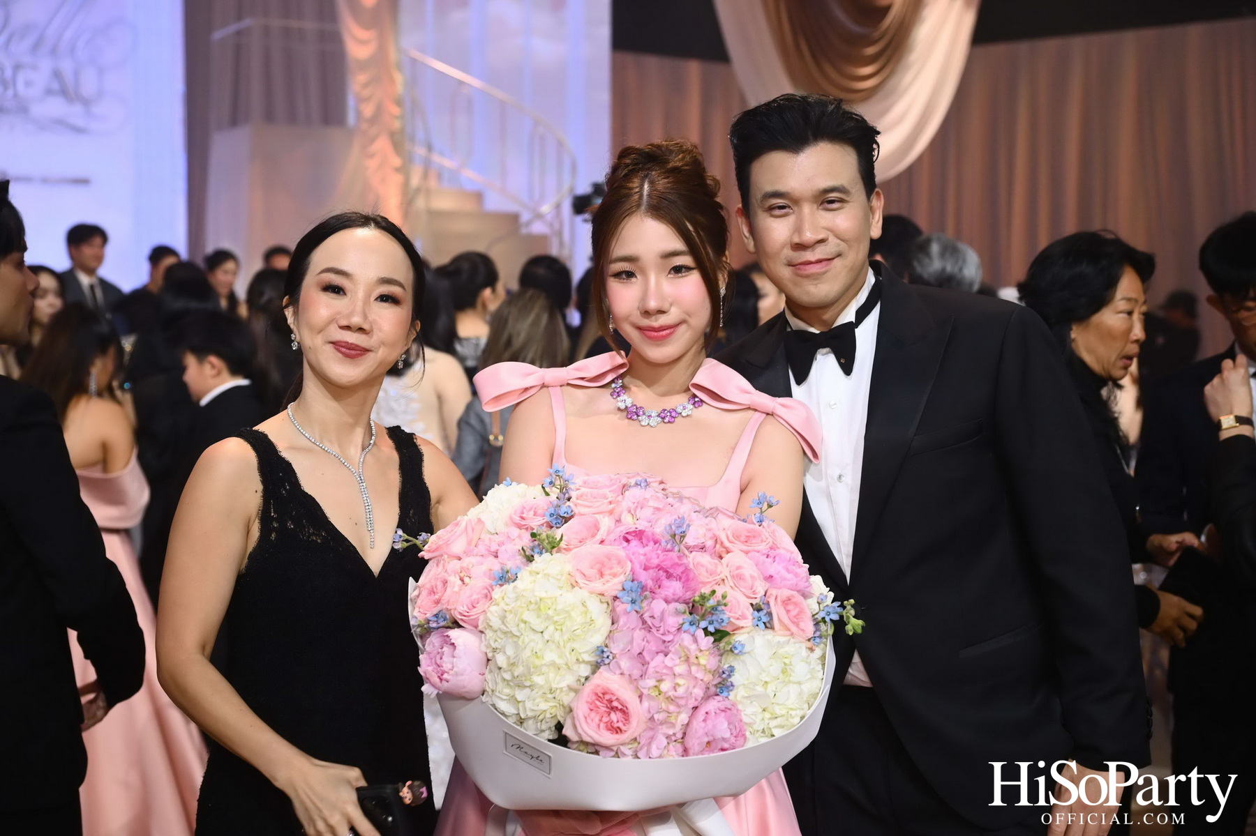 EM DISTRICT เนรมิตค่ำคืนสุดสง่างาม ‘LA BELLE et LE BEAU 2025’ เปิดตัว 15 หนุ่มสาว GEN Z ที่มากด้วยความสามารถ และแพชชั่น