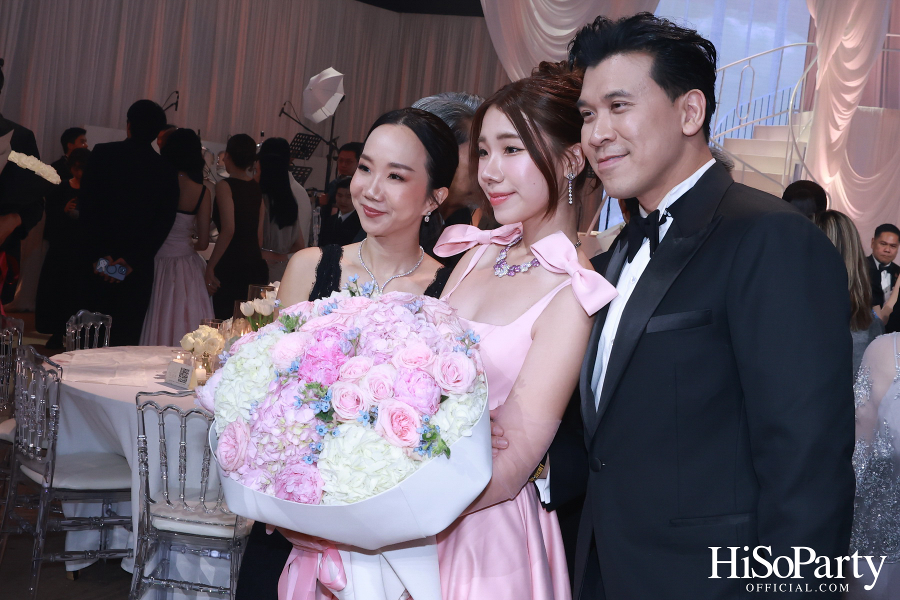 EM DISTRICT เนรมิตค่ำคืนสุดสง่างาม ‘LA BELLE et LE BEAU 2025’ เปิดตัว 15 หนุ่มสาว GEN Z ที่มากด้วยความสามารถ และแพชชั่น