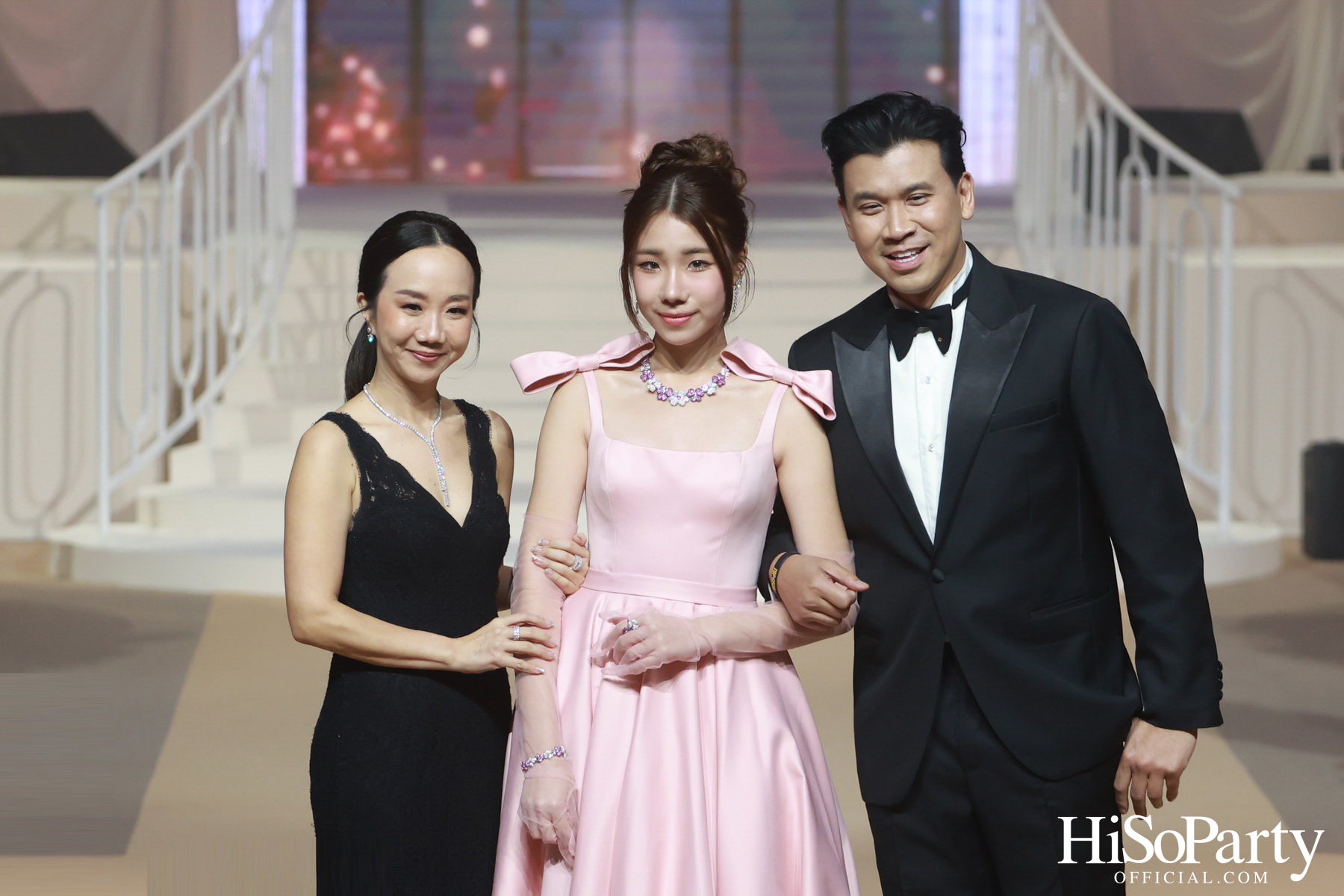 EM DISTRICT เนรมิตค่ำคืนสุดสง่างาม ‘LA BELLE et LE BEAU 2025’ เปิดตัว 15 หนุ่มสาว GEN Z ที่มากด้วยความสามารถ และแพชชั่น