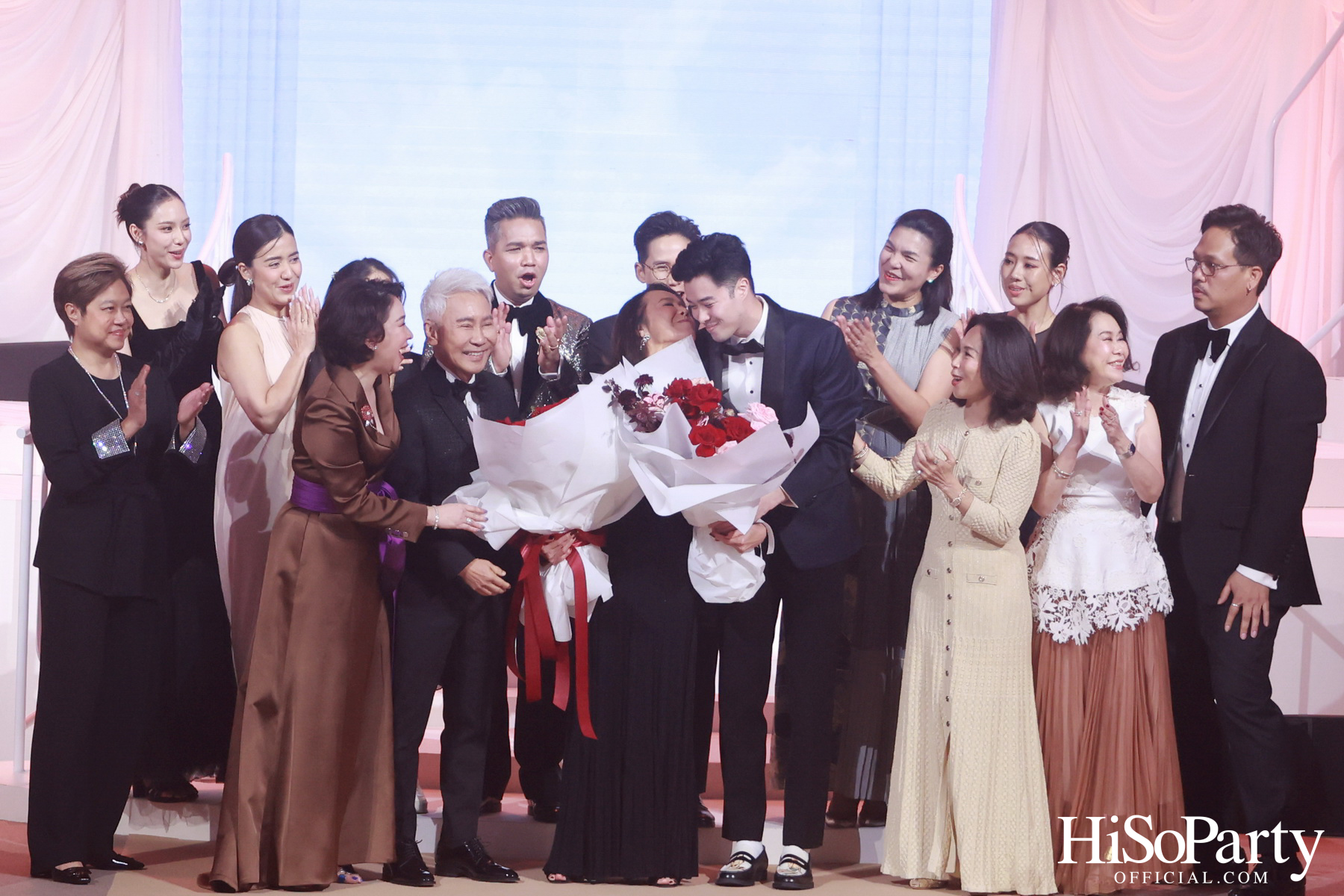 EM DISTRICT เนรมิตค่ำคืนสุดสง่างาม ‘LA BELLE et LE BEAU 2025’ เปิดตัว 15 หนุ่มสาว GEN Z ที่มากด้วยความสามารถ และแพชชั่น