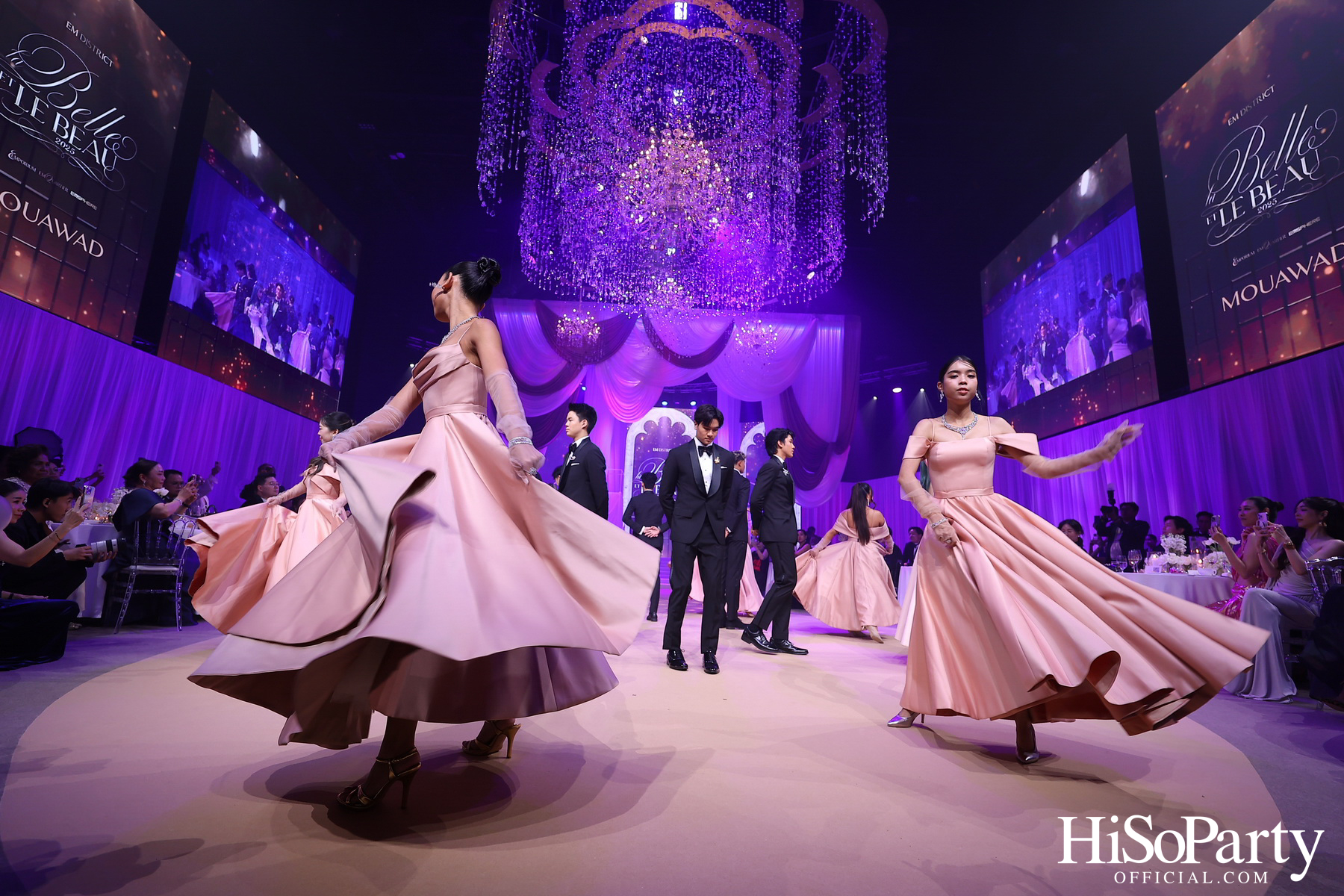 EM DISTRICT เนรมิตค่ำคืนสุดสง่างาม ‘LA BELLE et LE BEAU 2025’ เปิดตัว 15 หนุ่มสาว GEN Z ที่มากด้วยความสามารถ และแพชชั่น