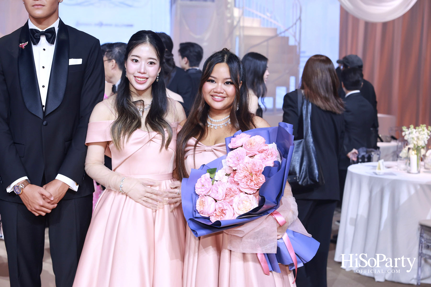 EM DISTRICT เนรมิตค่ำคืนสุดสง่างาม ‘LA BELLE et LE BEAU 2025’ เปิดตัว 15 หนุ่มสาว GEN Z ที่มากด้วยความสามารถ และแพชชั่น