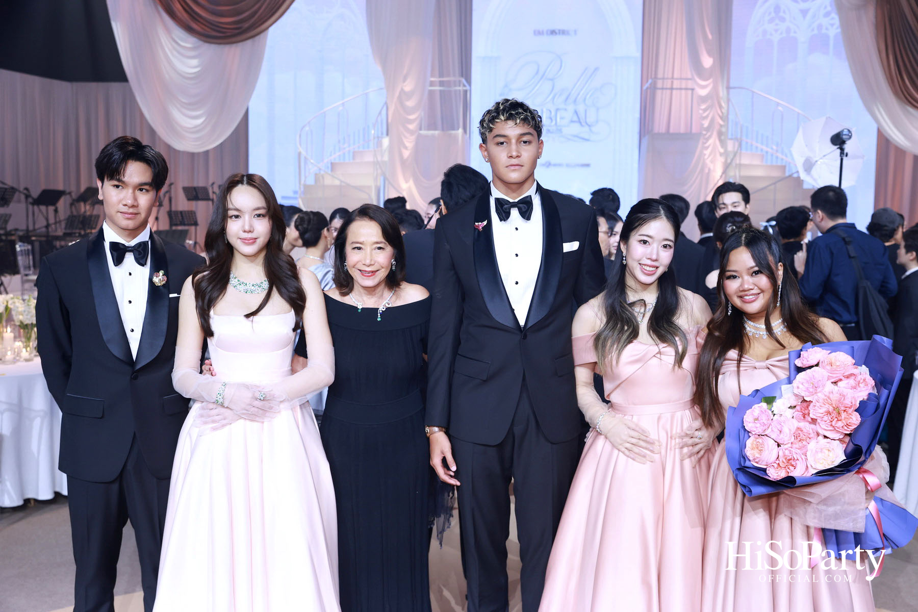 EM DISTRICT เนรมิตค่ำคืนสุดสง่างาม ‘LA BELLE et LE BEAU 2025’ เปิดตัว 15 หนุ่มสาว GEN Z ที่มากด้วยความสามารถ และแพชชั่น