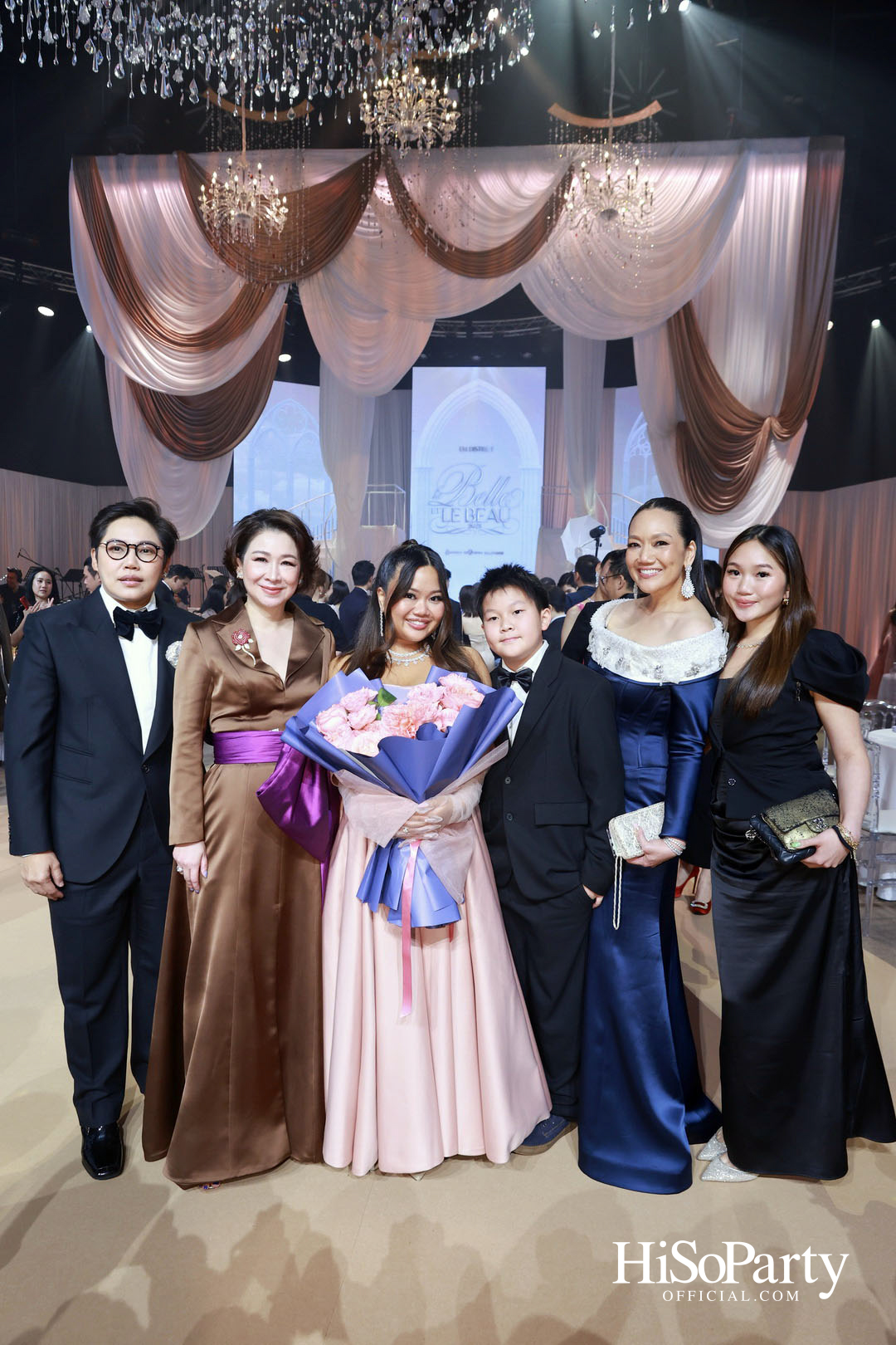 EM DISTRICT เนรมิตค่ำคืนสุดสง่างาม ‘LA BELLE et LE BEAU 2025’ เปิดตัว 15 หนุ่มสาว GEN Z ที่มากด้วยความสามารถ และแพชชั่น