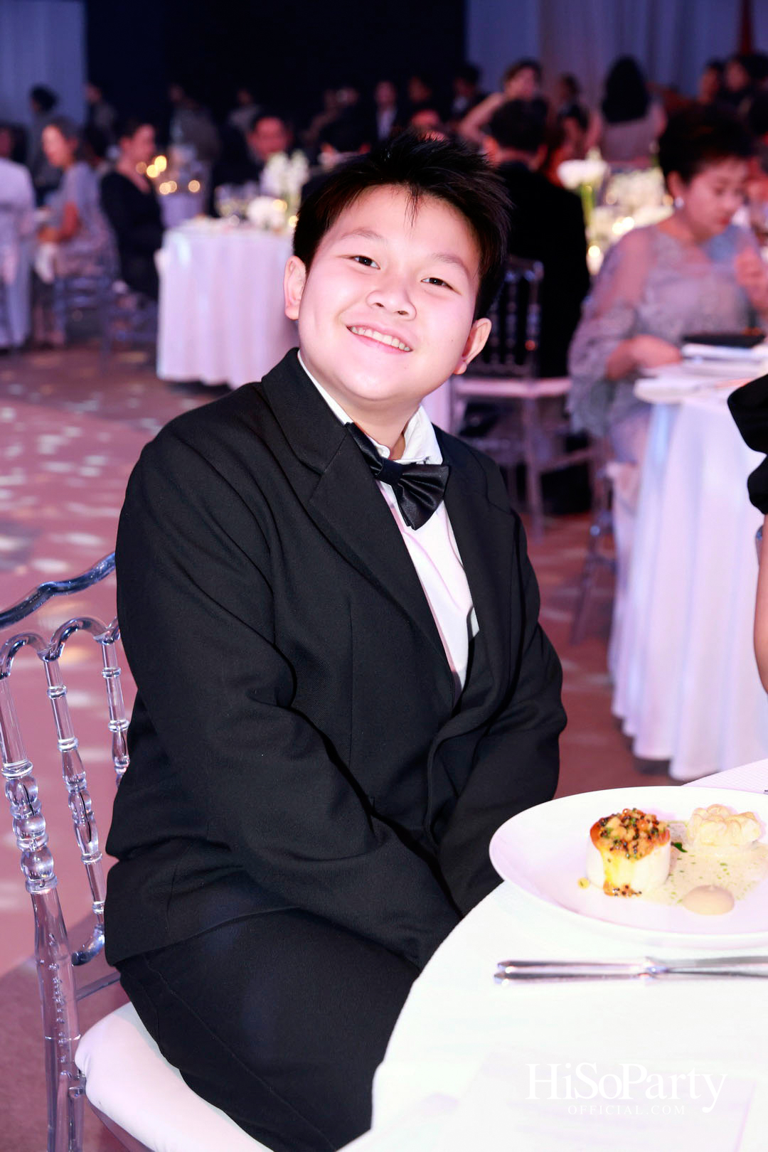 EM DISTRICT เนรมิตค่ำคืนสุดสง่างาม ‘LA BELLE et LE BEAU 2025’ เปิดตัว 15 หนุ่มสาว GEN Z ที่มากด้วยความสามารถ และแพชชั่น