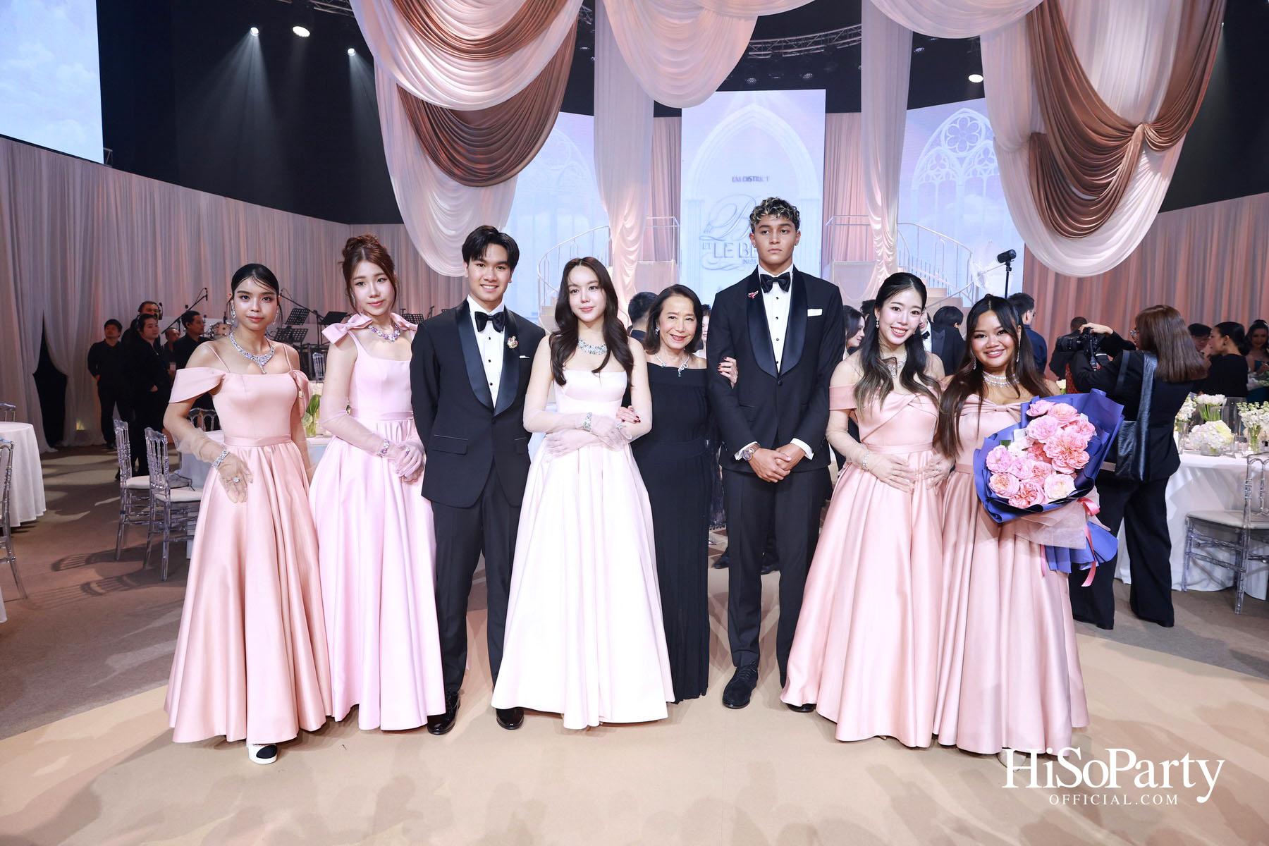 EM DISTRICT เนรมิตค่ำคืนสุดสง่างาม ‘LA BELLE et LE BEAU 2025’ เปิดตัว 15 หนุ่มสาว GEN Z ที่มากด้วยความสามารถ และแพชชั่น