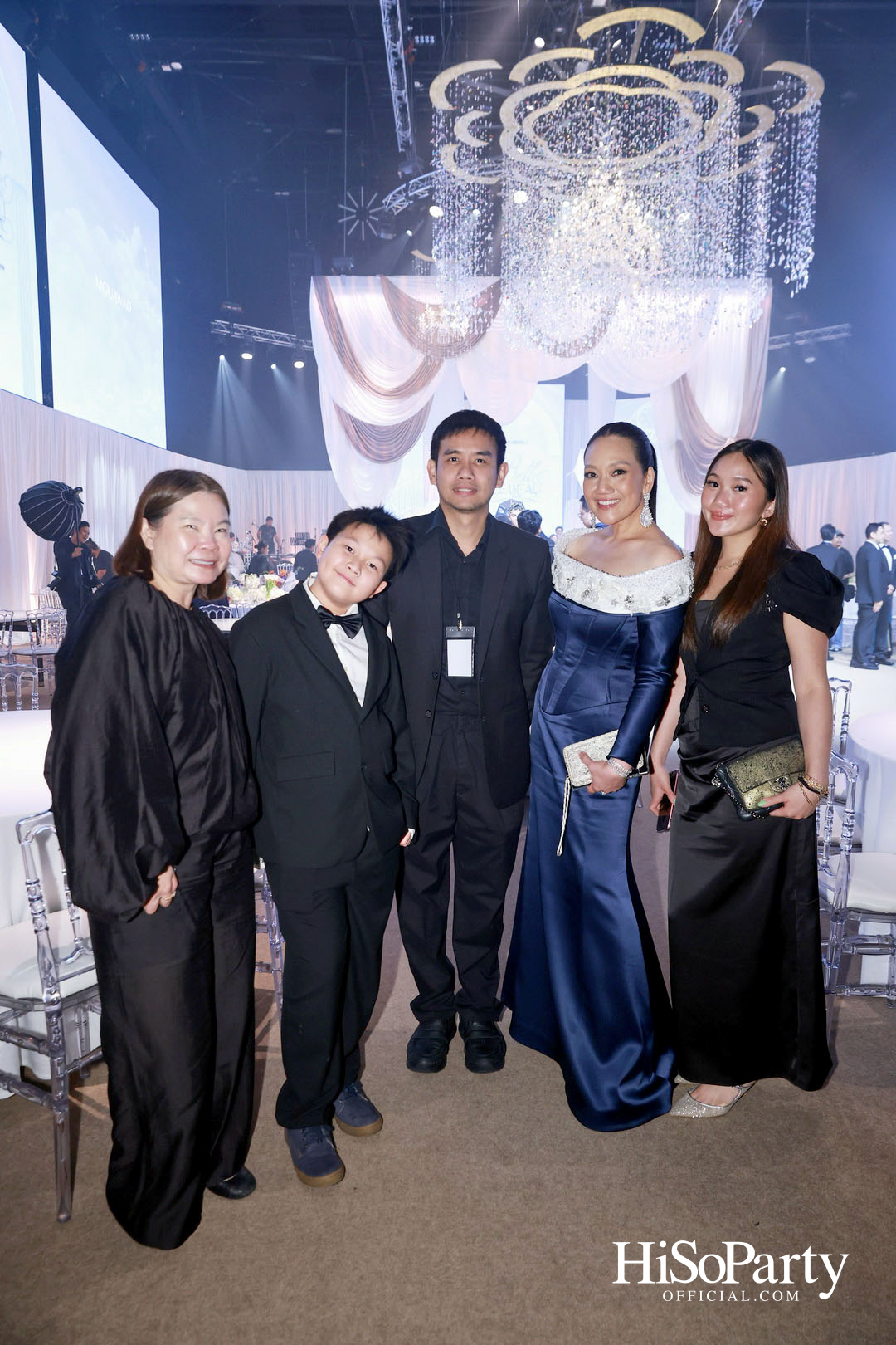 EM DISTRICT เนรมิตค่ำคืนสุดสง่างาม ‘LA BELLE et LE BEAU 2025’ เปิดตัว 15 หนุ่มสาว GEN Z ที่มากด้วยความสามารถ และแพชชั่น