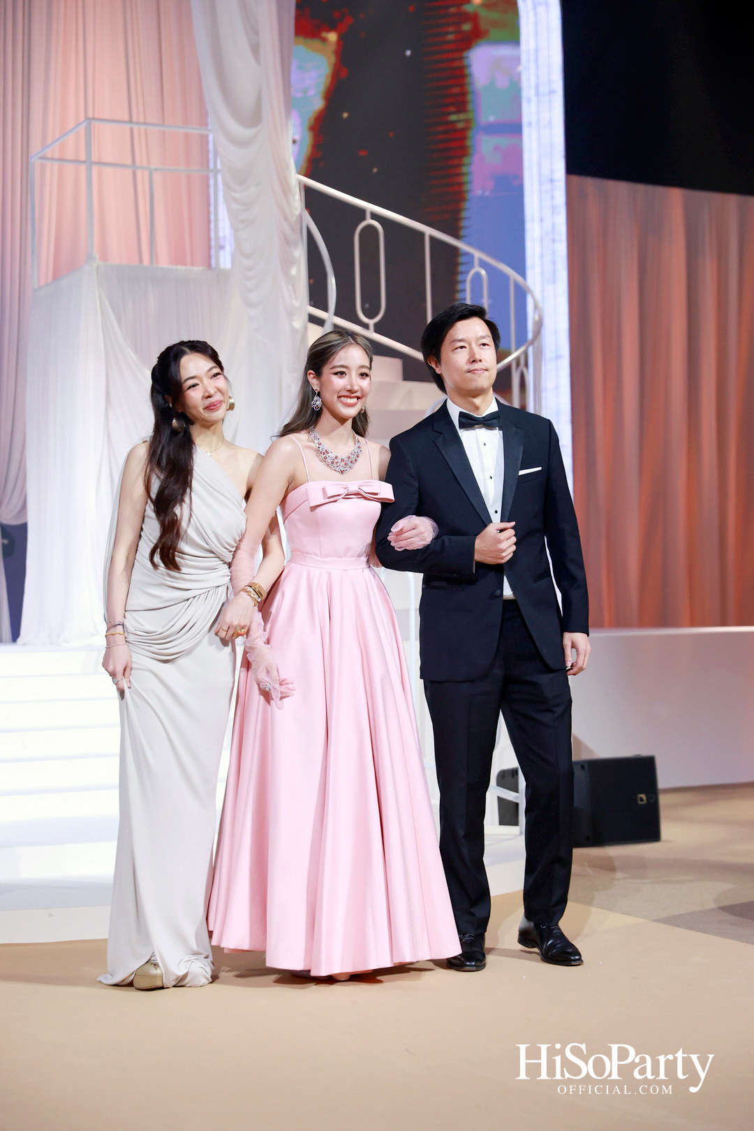 EM DISTRICT เนรมิตค่ำคืนสุดสง่างาม ‘LA BELLE et LE BEAU 2025’ เปิดตัว 15 หนุ่มสาว GEN Z ที่มากด้วยความสามารถ และแพชชั่น