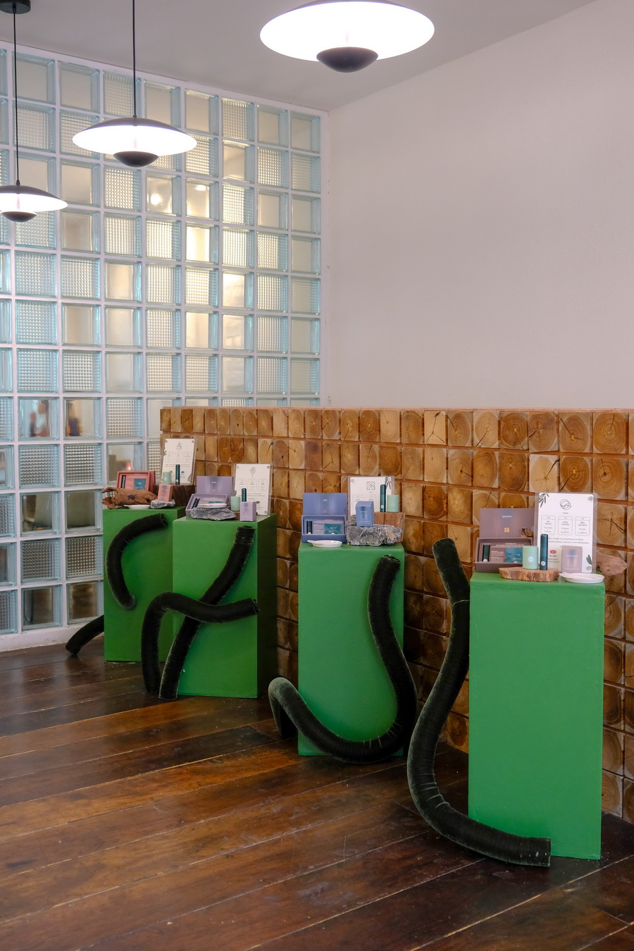 ‘นิว ชยภัค’ ชวนเช็กอิน ‘Erb x COF AND COW’ คาเฟ่หอมที่สุดในกรุงเทพฯ กับประสบการณ์ ‘ฟื้น ตื่น รื่นรมย์’ ถึง 31 สิงหาคมนี้