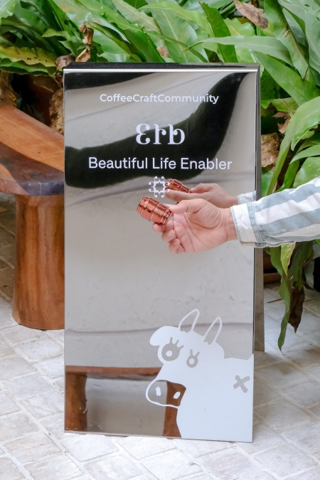 ‘นิว ชยภัค’ ชวนเช็กอิน ‘Erb x COF AND COW’ คาเฟ่หอมที่สุดในกรุงเทพฯ กับประสบการณ์ ‘ฟื้น ตื่น รื่นรมย์’ ถึง 31 สิงหาคมนี้