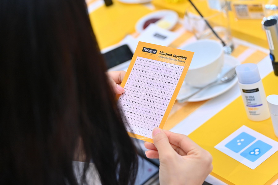 Neutrogena เปิดตัว ‘กันแดดสายลับ’ Ultra Sheer Fluid Sunscreen พร้อมพรีเซนเตอร์ใหม่ เจี๊ยบ–ลลนา ในคอนเซปต์ Smart Beauty