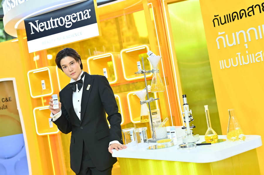 Neutrogena เปิดตัว ‘กันแดดสายลับ’ Ultra Sheer Fluid Sunscreen พร้อมพรีเซนเตอร์ใหม่ เจี๊ยบ–ลลนา ในคอนเซปต์ Smart Beauty