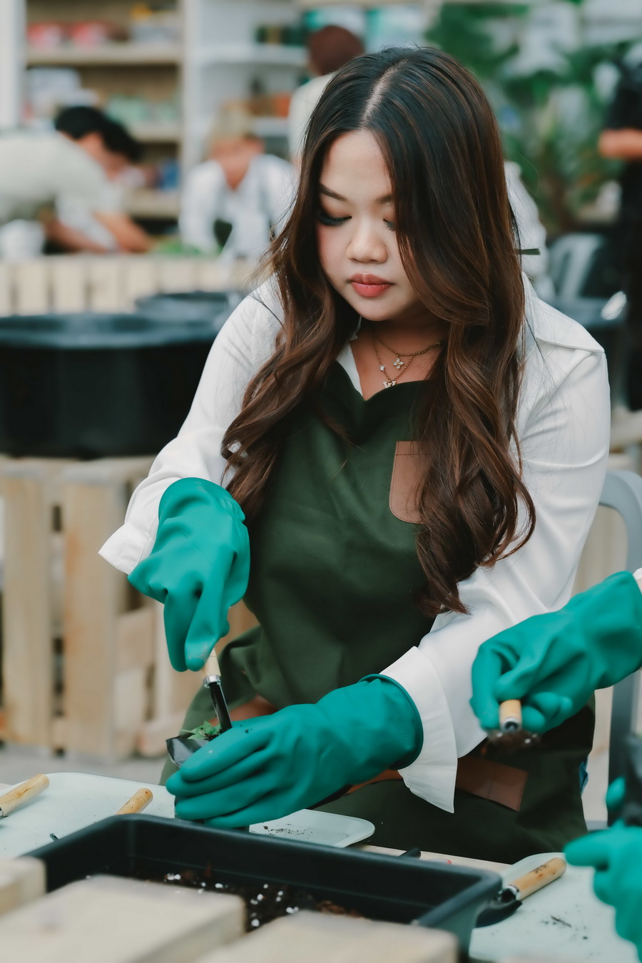 EM DISTRICT ชวน 15 หนุ่มสาว LA BELLE et LE BEAU รุ่น 2 ร่วมกิจกรรมเพื่อสังคม ปลูกต้นกล้าเพื่อโลกสีเขียว