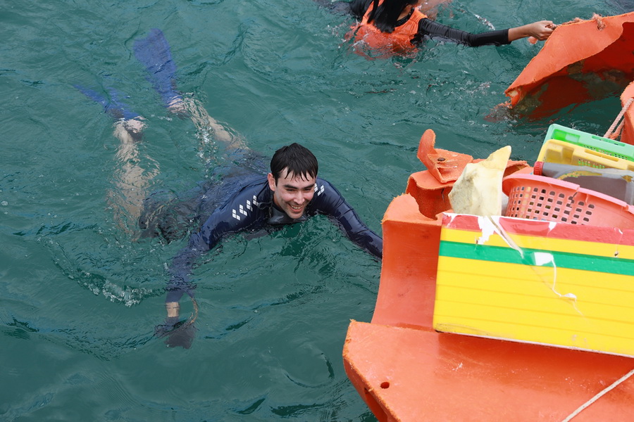 'ทราย สก๊อต' ร่วมภารกิจรักษ์ทะเลกับ 'หลุยส์ เฮส’ ในรายการ Mission 7