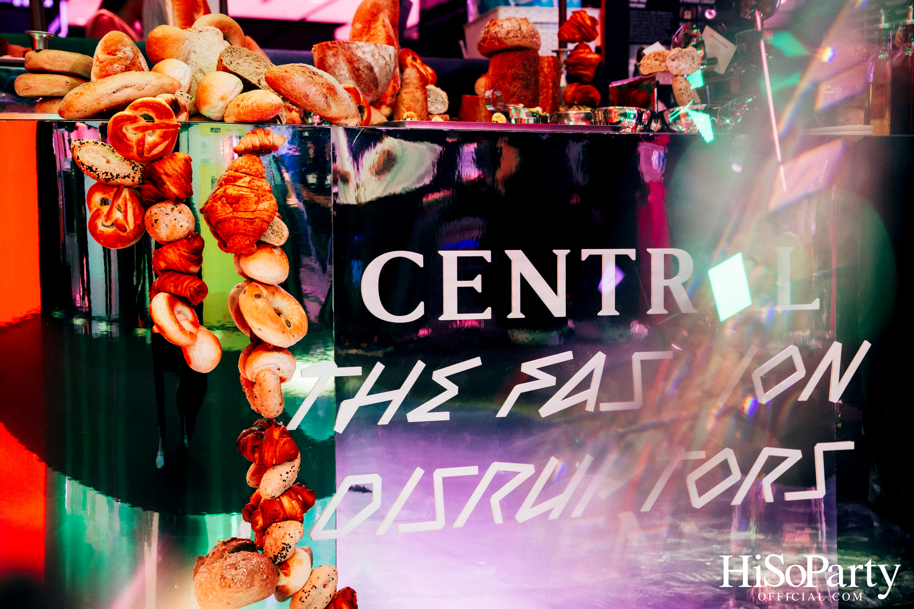 Central The Fashion Disruptors 2025 รวมพลัง 16 แบรนด์ออนไลน์ไทย สู่แฟชั่นโชว์ยิ่งใหญ่บนรันเวย์