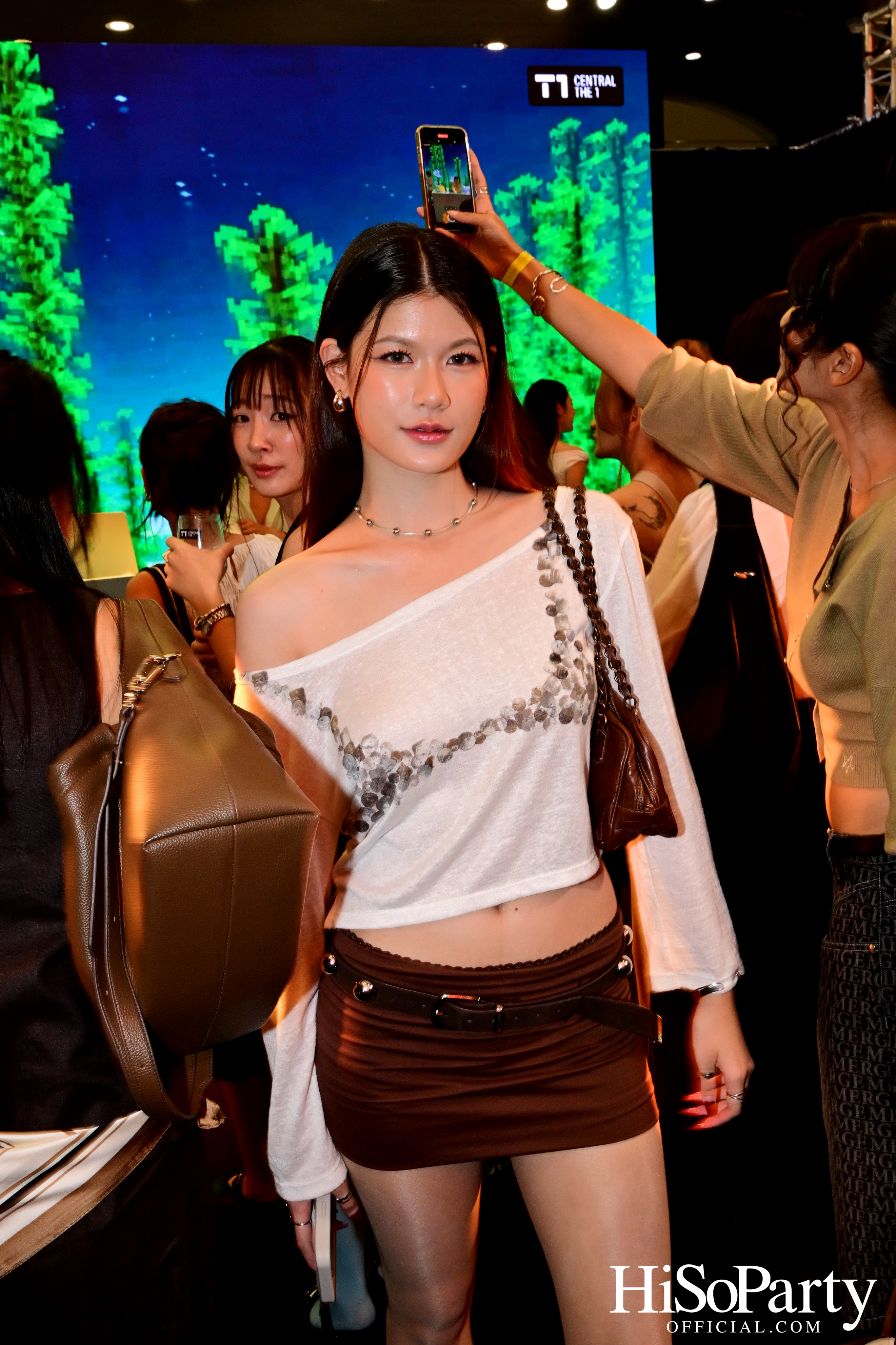 Central The Fashion Disruptors 2025 รวมพลัง 16 แบรนด์ออนไลน์ไทย สู่แฟชั่นโชว์ยิ่งใหญ่บนรันเวย์