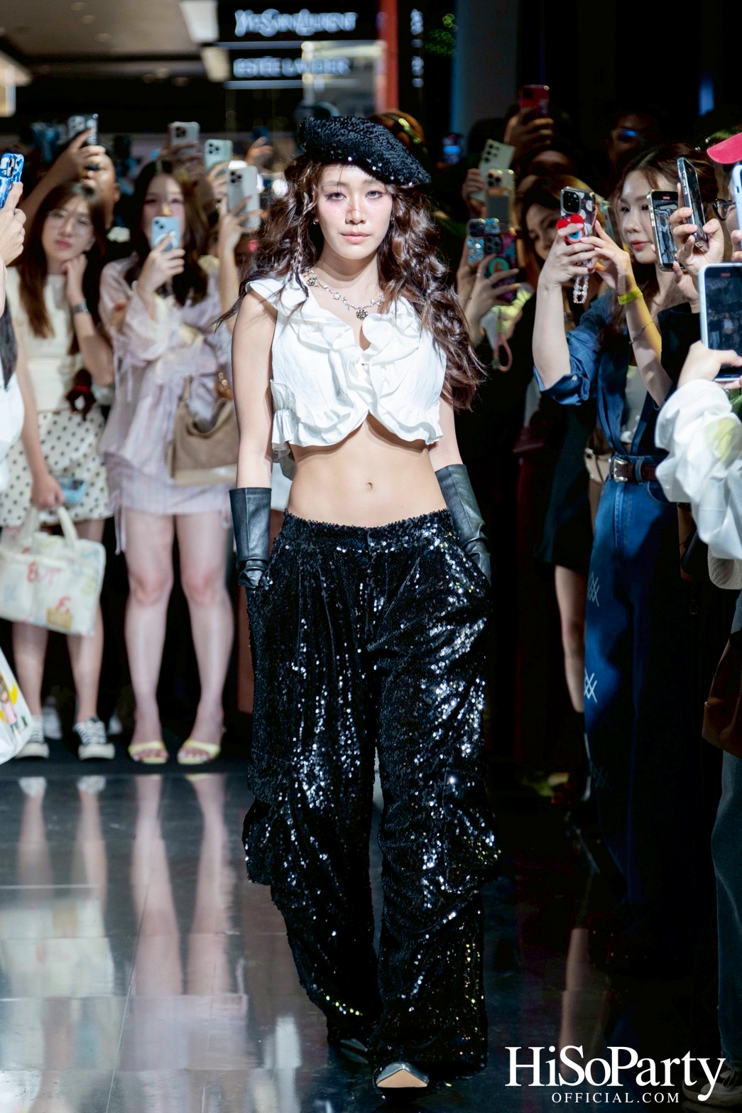 Central The Fashion Disruptors 2025 รวมพลัง 16 แบรนด์ออนไลน์ไทย สู่แฟชั่นโชว์ยิ่งใหญ่บนรันเวย์