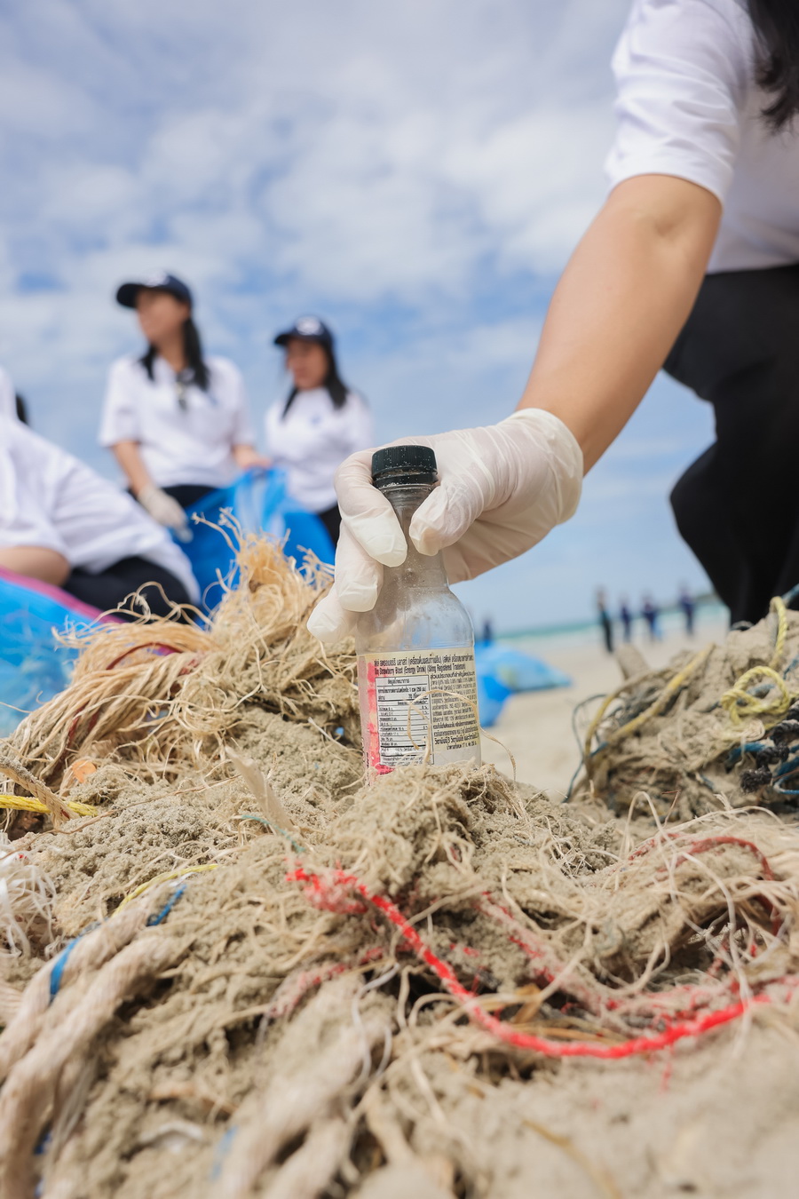 แบรนด์ SIRIVANNAVARI ทำกิจกรรมจิตอาสา สร้างจิตสำนึกอนุรักษ์ธรรมชาติทางทะเล