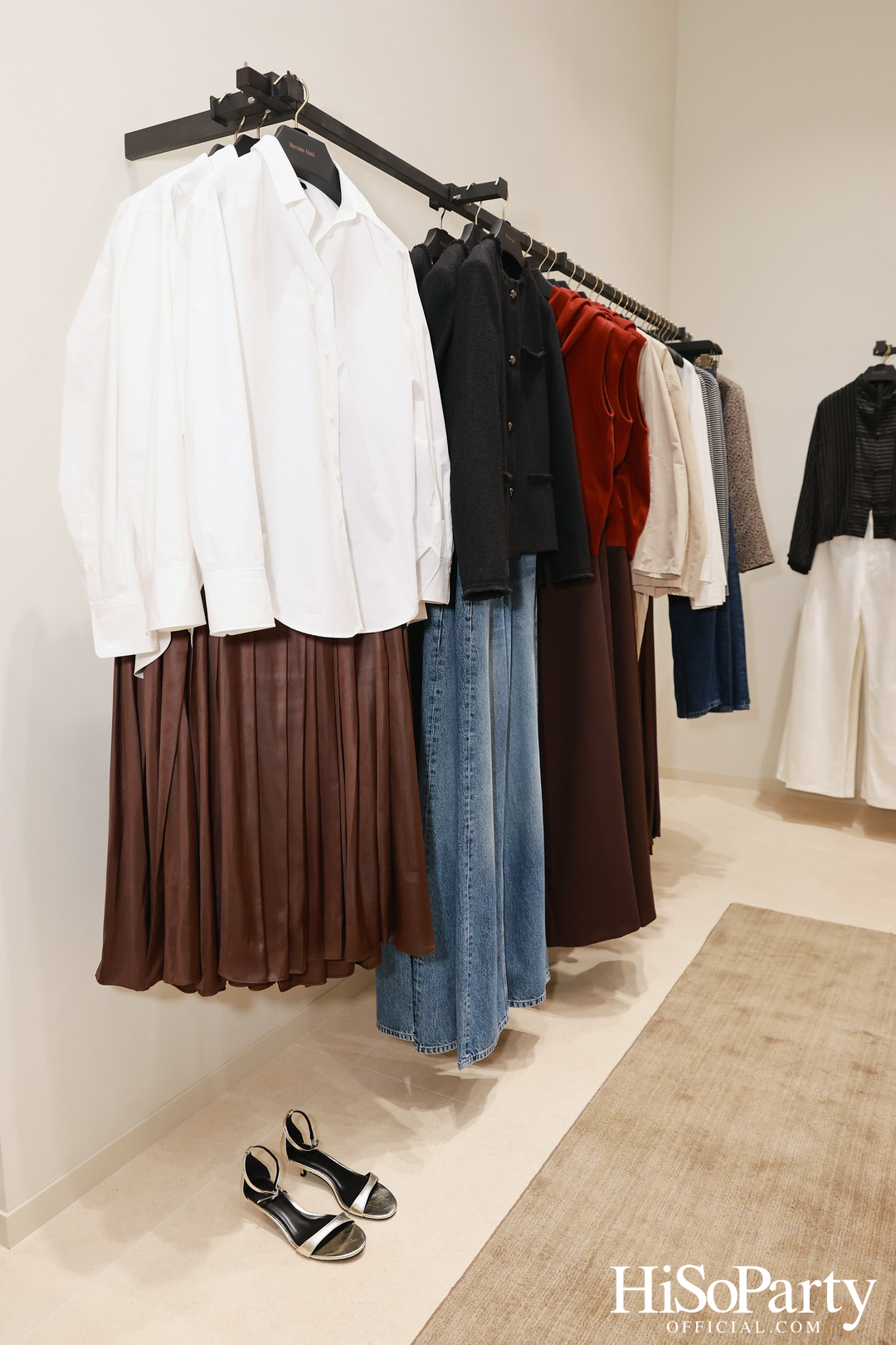 Massimo Dutti เปิดแฟลกชิพสโตร์โฉมใหม่ ณ ICONSIAM พร้อมเปิดตัวคอลเลกชันล่าสุดและนิทรรศการศิลป์จาก PHKA Studio