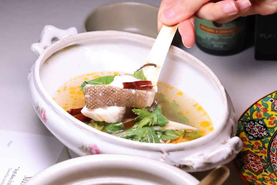 PATPAT X PLATINUM M CURATED DINING เปิดประสบการณ์ดินเนอร์มิชลิน ด้วยคุณค่าน้ำมันเมล็ดคามีเลีย