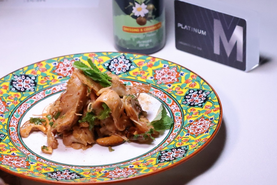 PATPAT X PLATINUM M CURATED DINING เปิดประสบการณ์ดินเนอร์มิชลิน ด้วยคุณค่าน้ำมันเมล็ดคามีเลีย