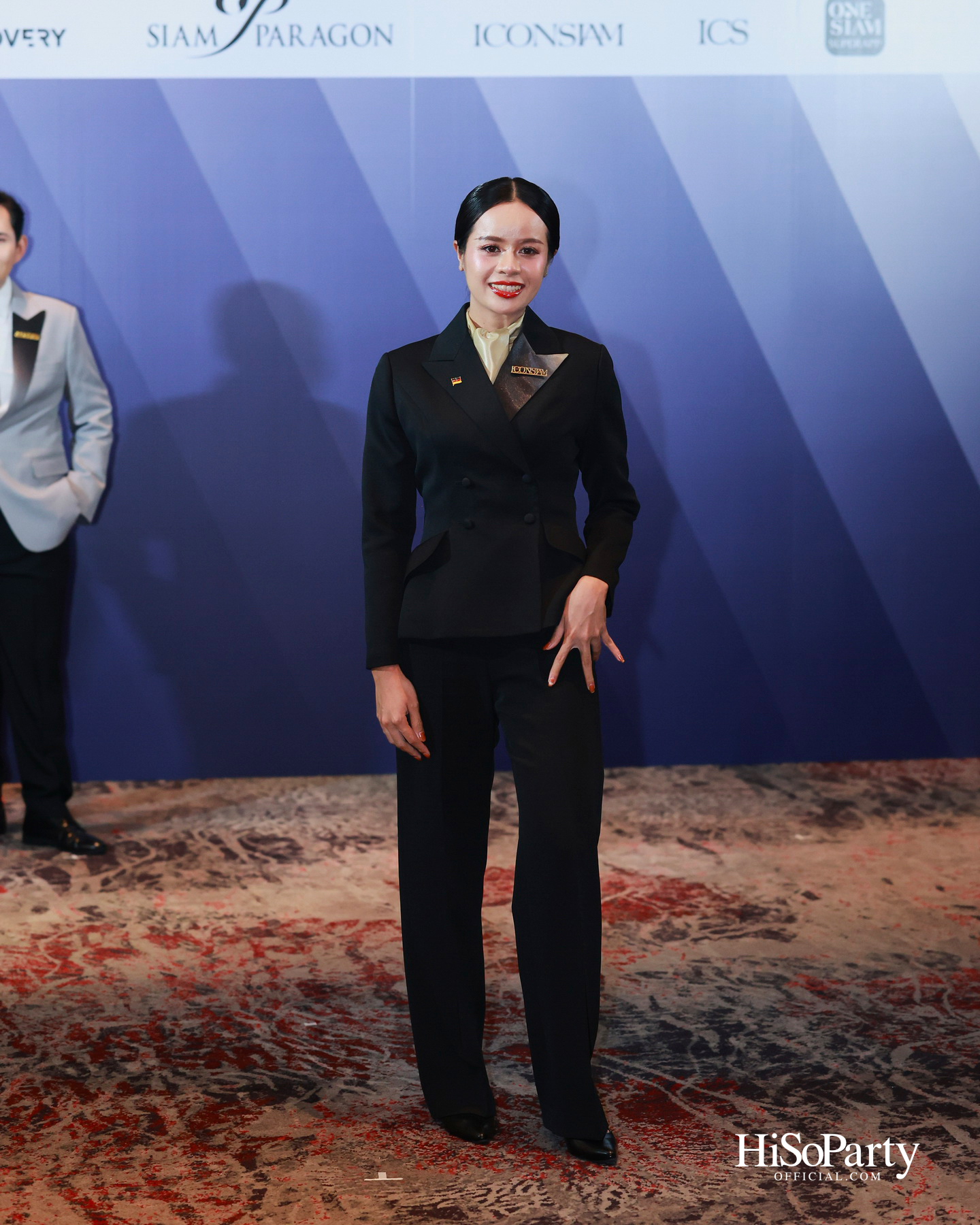 กลุ่มวันสยามยกระดับการบริการสู่มาตรฐานเวิลด์คลาส เปิดตัวยูนิฟอร์มใหม่โดย POEM เสริมภาพลักษณ์การบริการเหนือระดับ