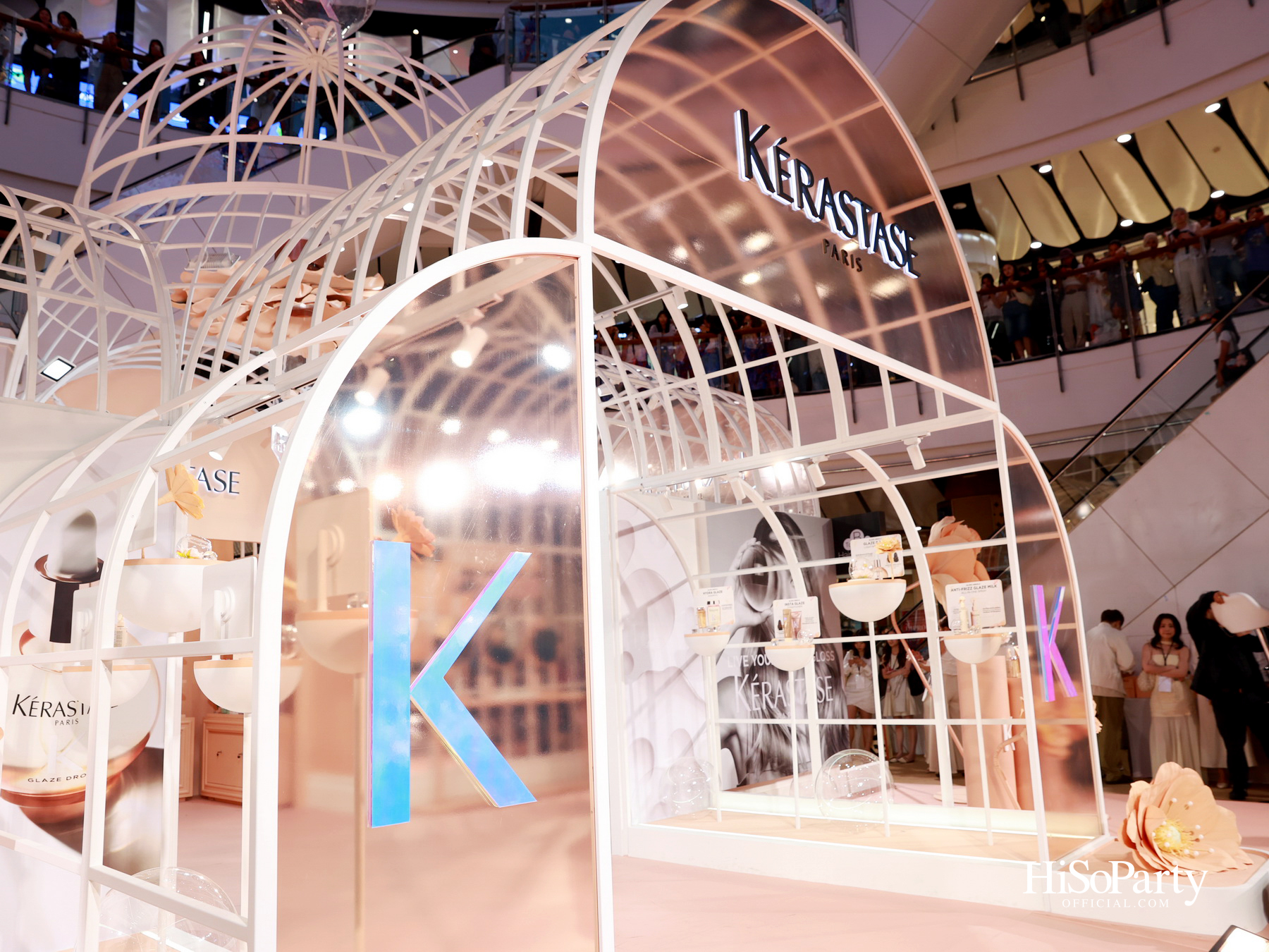 Kérastase เปิดตัว ‘Gloss Absolu’ คอลเลกชันใหม่ ครั้งแรก! กับเทคโนโลยี Hydra-Glazing เพื่อผมเงางามระดับโอตกูตูร์