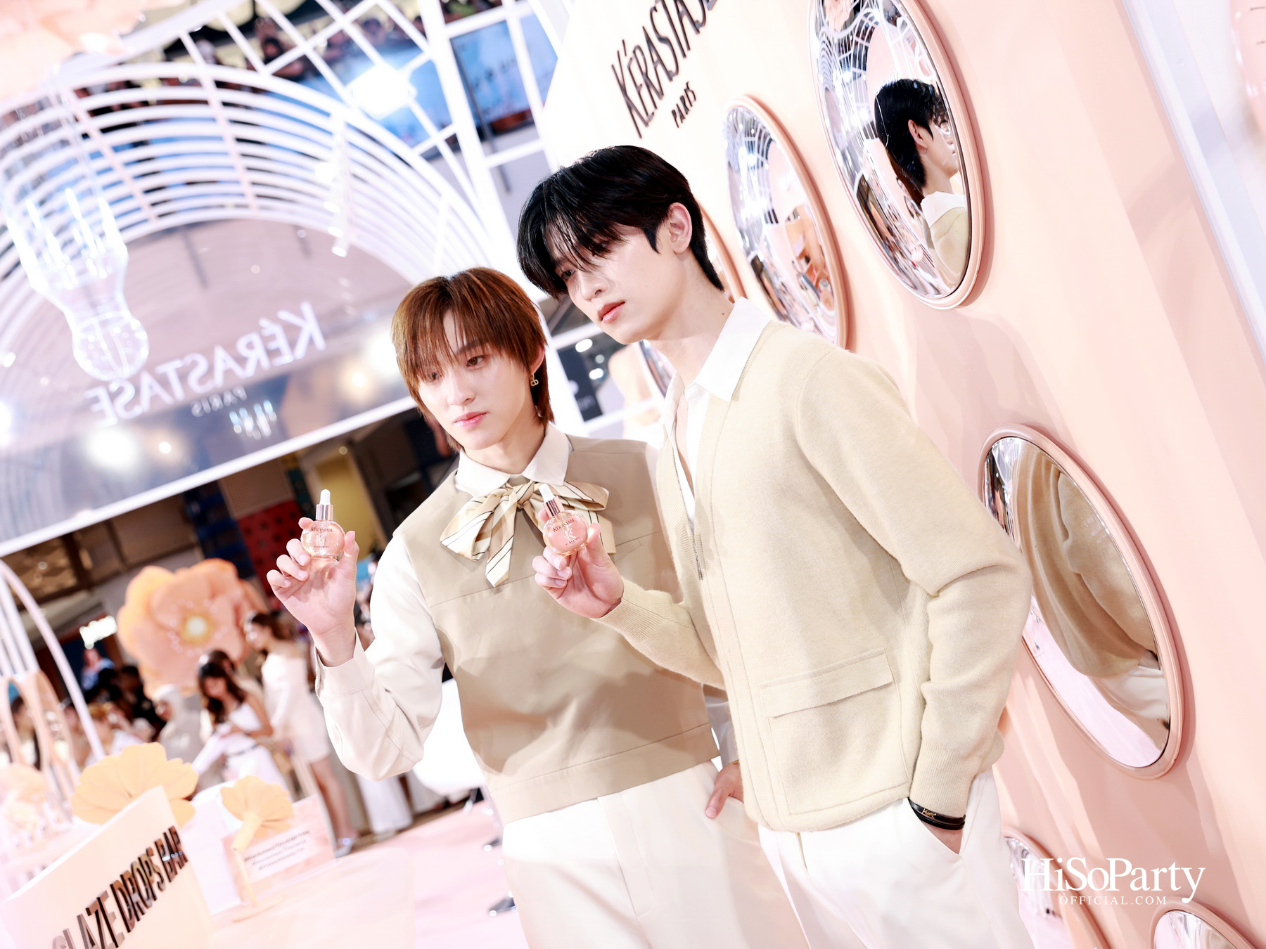 Kérastase เปิดตัว ‘Gloss Absolu’ คอลเลกชันใหม่ ครั้งแรก! กับเทคโนโลยี Hydra-Glazing เพื่อผมเงางามระดับโอตกูตูร์