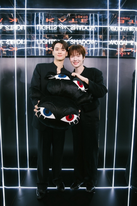 KATE ร่วมกับ EVEANDBOY และ เดอะมอลล์ไลฟ์สโตร์ บางกะปิ จัดงาน ‘LIGHTS ON SHADOW’ Event