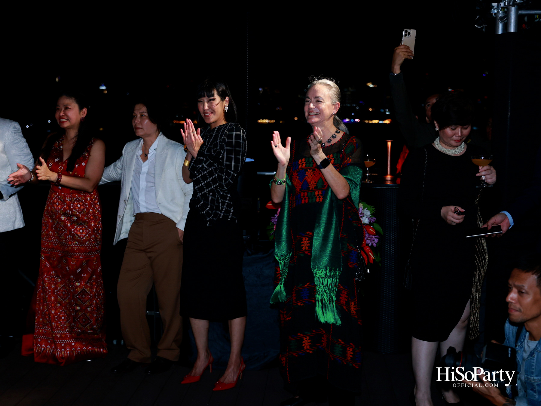 กาล่าดินเนอร์คอนเสิร์ตโดย Mariachi Bonitas de Dinorah บนเรือแซฟฟรอน เฉลิมฉลอง 50 ปี ความสัมพันธ์ทางการทูตไทย–เม็กซิโก