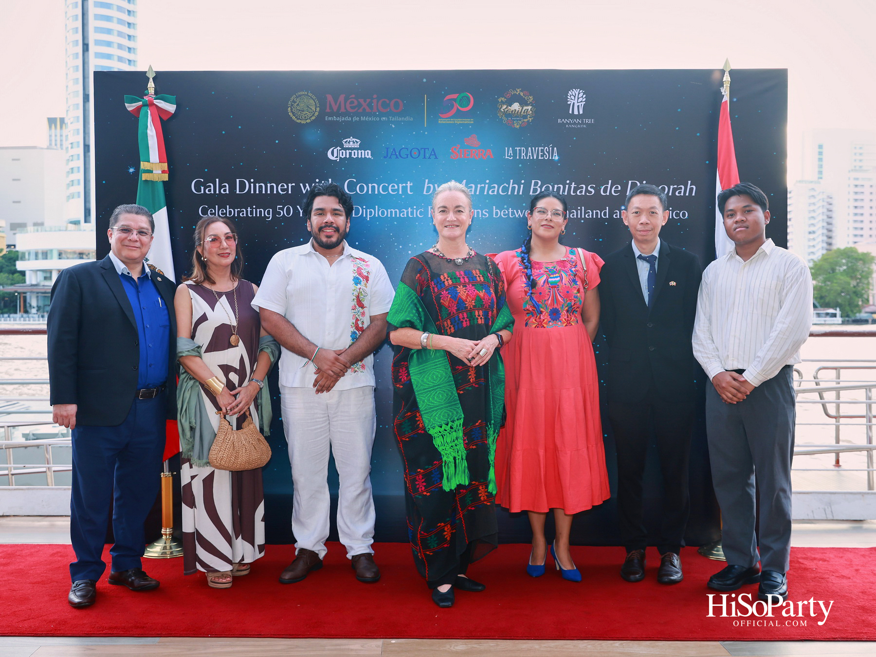 กาล่าดินเนอร์คอนเสิร์ตโดย Mariachi Bonitas de Dinorah บนเรือแซฟฟรอน เฉลิมฉลอง 50 ปี ความสัมพันธ์ทางการทูตไทย–เม็กซิโก