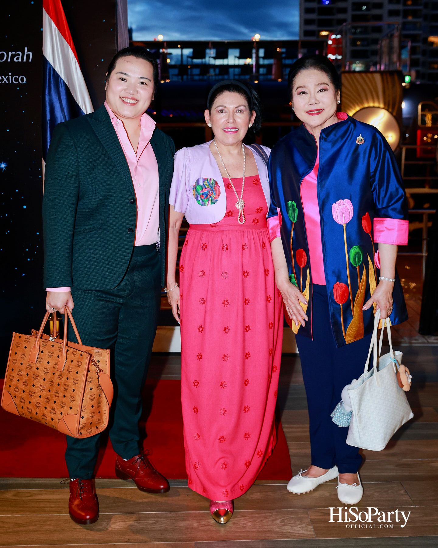 กาล่าดินเนอร์คอนเสิร์ตโดย Mariachi Bonitas de Dinorah บนเรือแซฟฟรอน เฉลิมฉลอง 50 ปี ความสัมพันธ์ทางการทูตไทย–เม็กซิโก