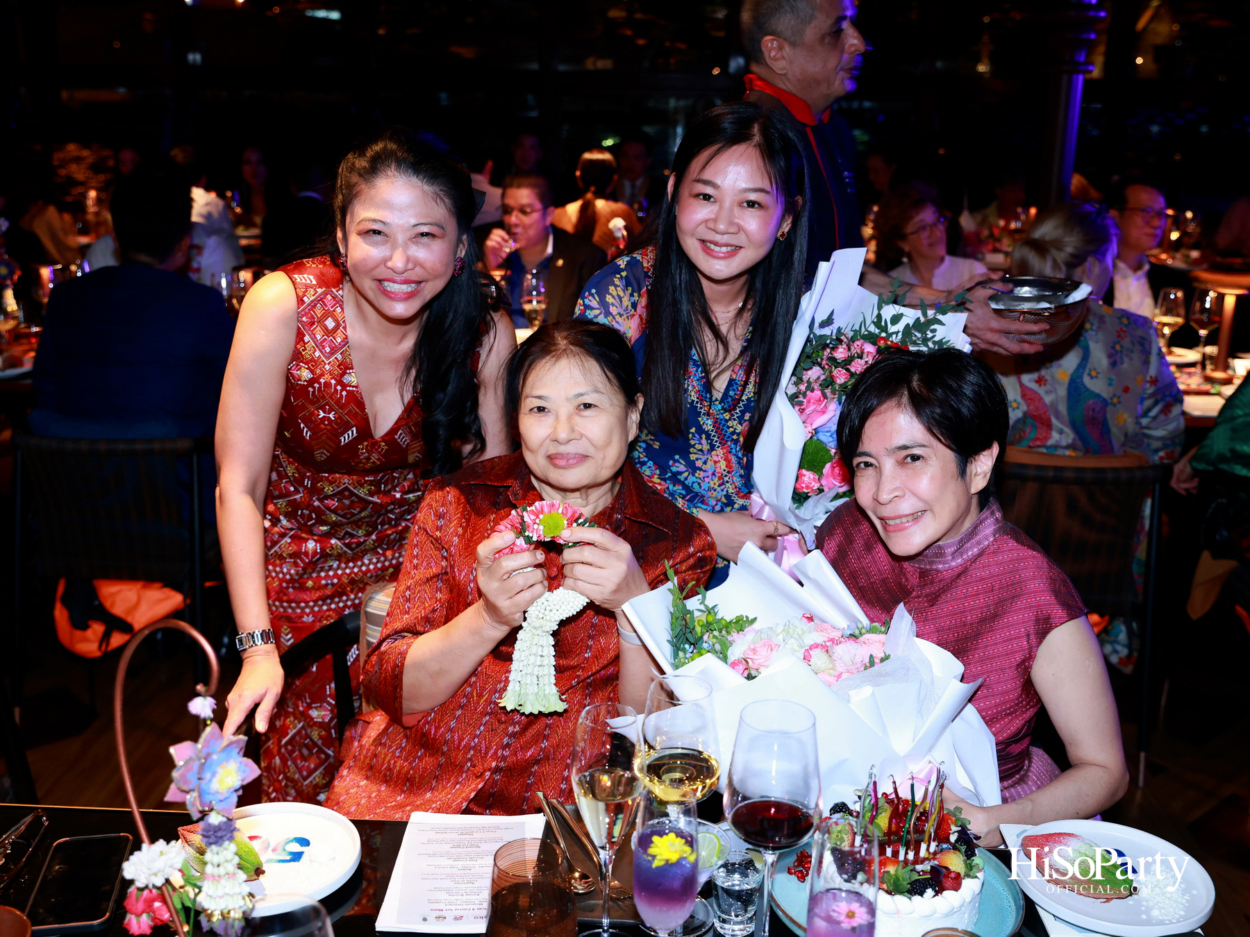 กาล่าดินเนอร์คอนเสิร์ตโดย Mariachi Bonitas de Dinorah บนเรือแซฟฟรอน เฉลิมฉลอง 50 ปี ความสัมพันธ์ทางการทูตไทย–เม็กซิโก