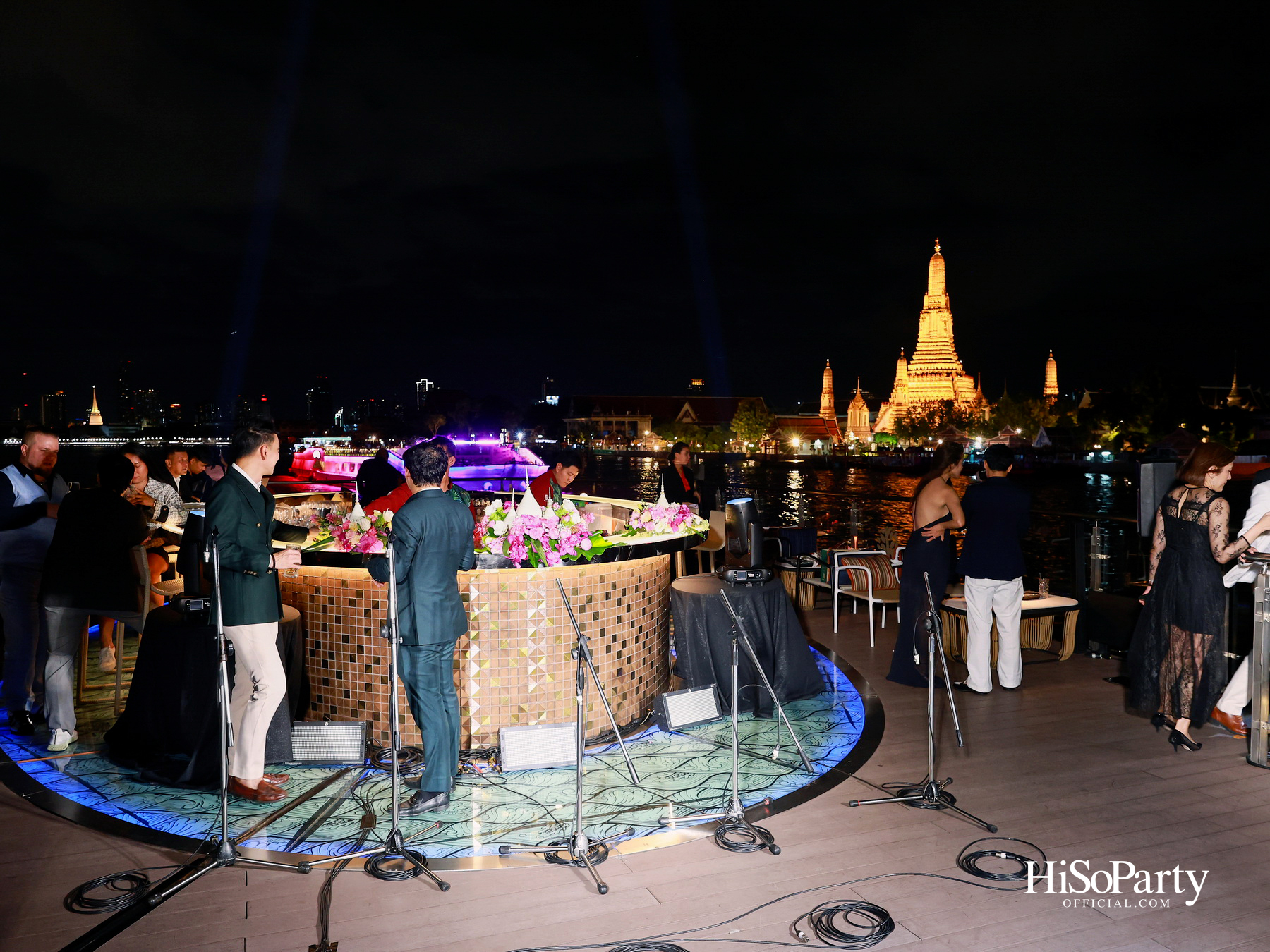 กาล่าดินเนอร์คอนเสิร์ตโดย Mariachi Bonitas de Dinorah บนเรือแซฟฟรอน เฉลิมฉลอง 50 ปี ความสัมพันธ์ทางการทูตไทย–เม็กซิโก
