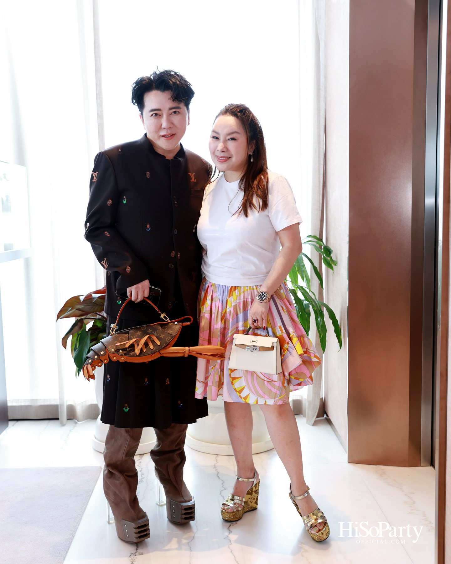 PRIVATE SHOWCASE AT SCOPE THONGLOR FEATURING SHOW UNIT ALONGSIDE MASTERPIECES CURATED BY BEAUTY GEMS