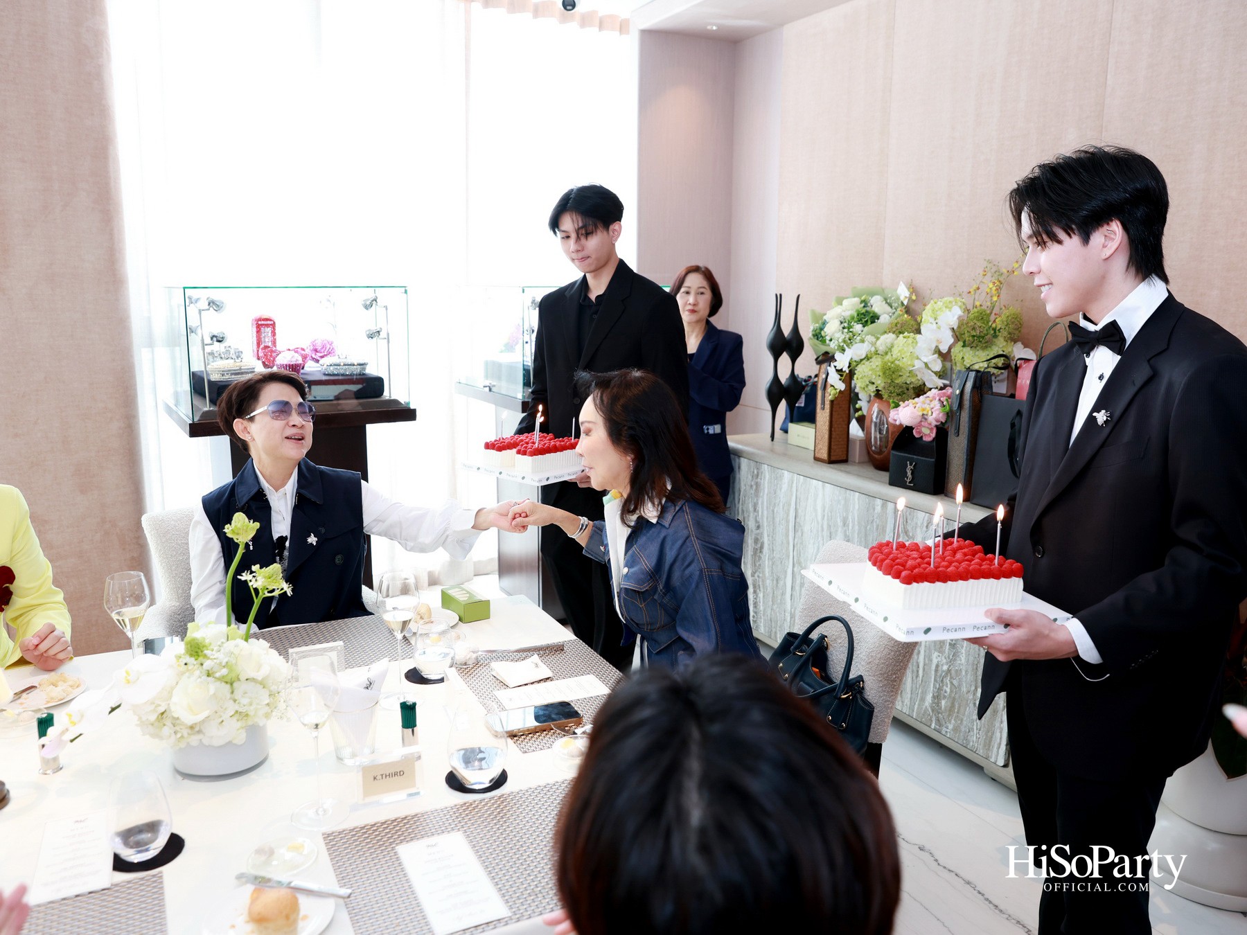 PRIVATE SHOWCASE AT SCOPE THONGLOR FEATURING SHOW UNIT ALONGSIDE MASTERPIECES CURATED BY BEAUTY GEMS