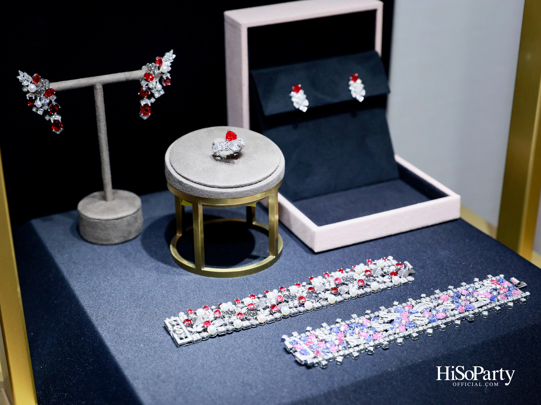 PRIVATE SHOWCASE AT SCOPE THONGLOR FEATURING SHOW UNIT ALONGSIDE MASTERPIECES CURATED BY BEAUTY GEMS