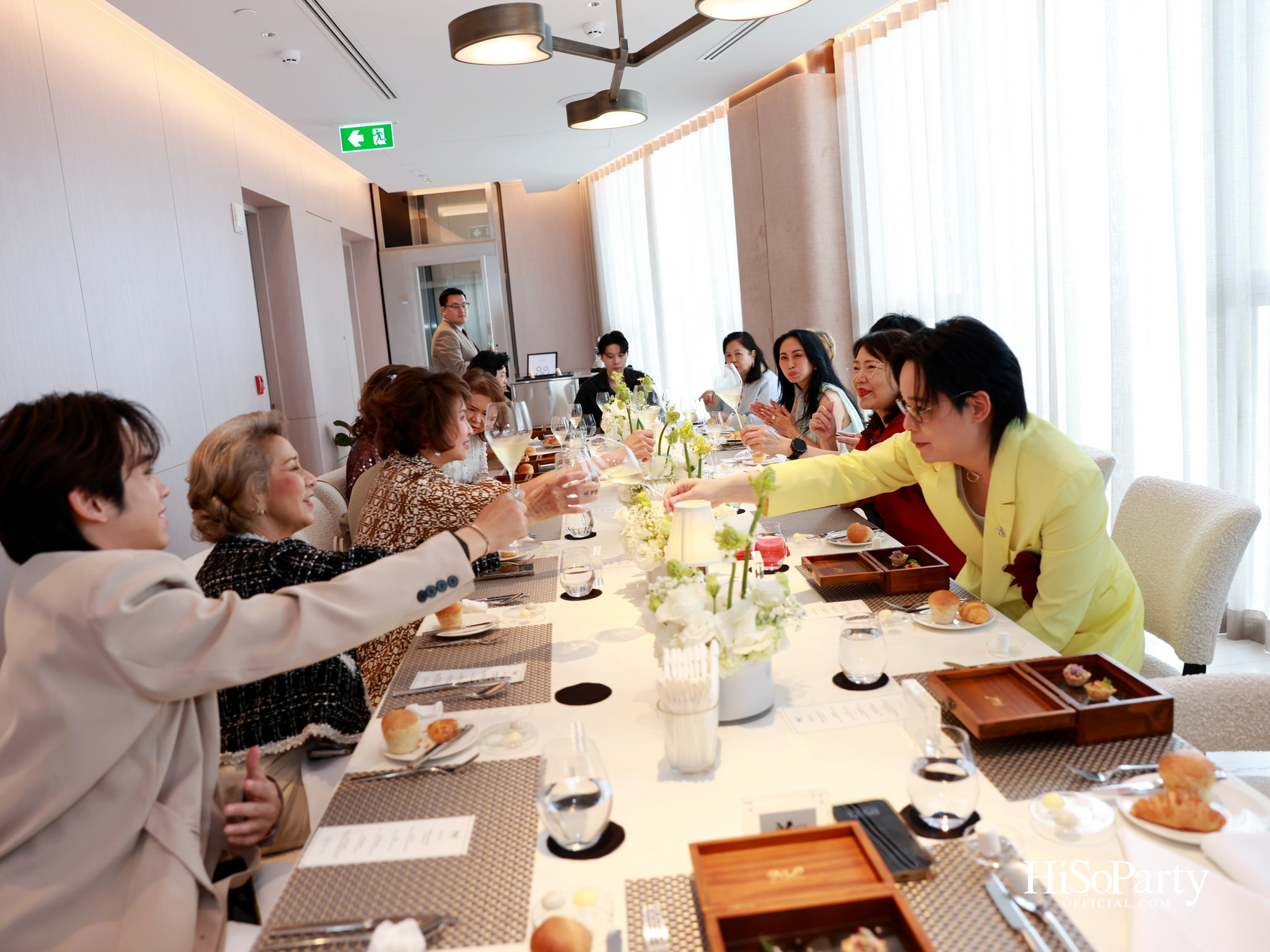 PRIVATE SHOWCASE AT SCOPE THONGLOR FEATURING SHOW UNIT ALONGSIDE MASTERPIECES CURATED BY BEAUTY GEMS