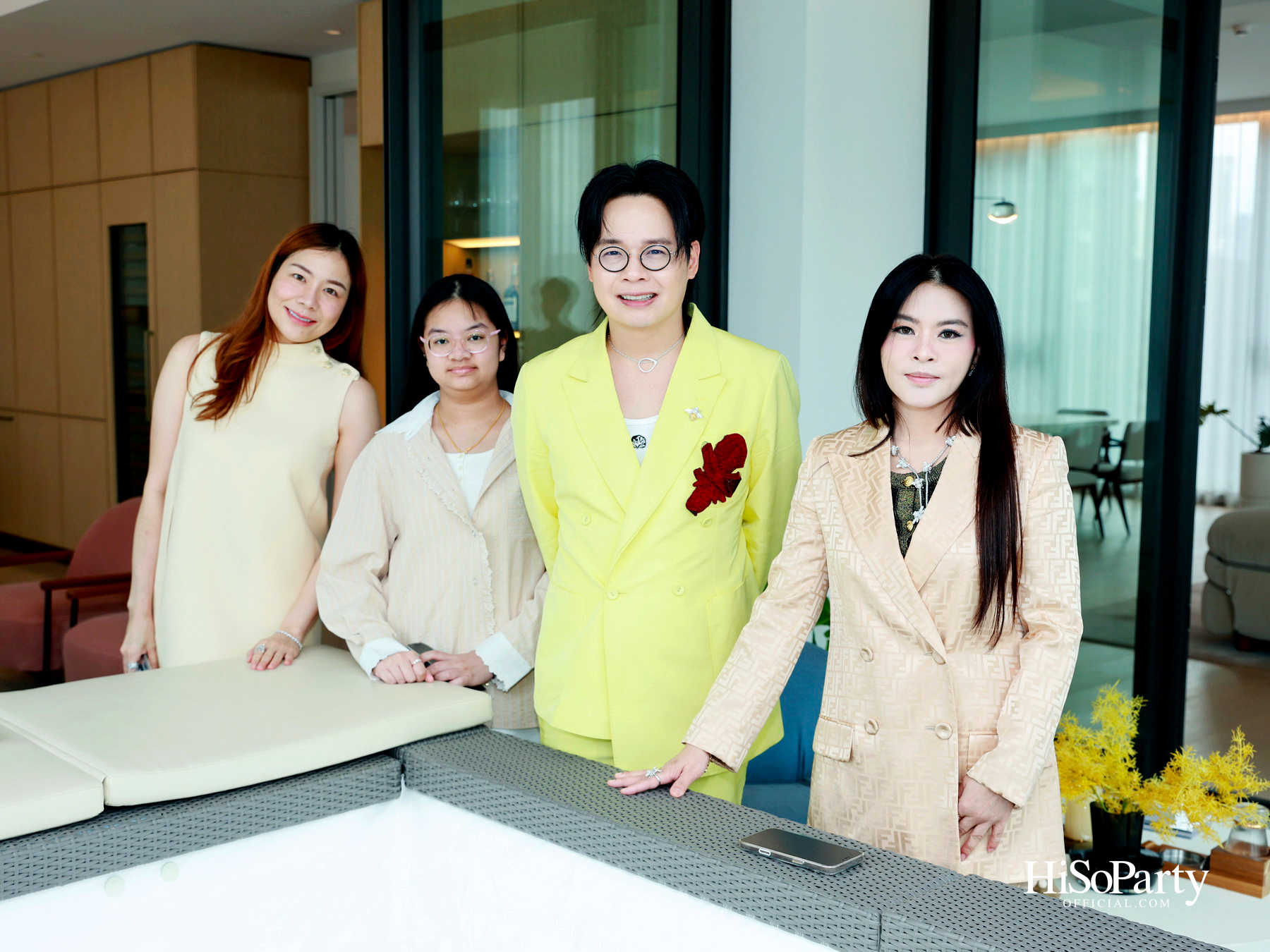 PRIVATE SHOWCASE AT SCOPE THONGLOR FEATURING SHOW UNIT ALONGSIDE MASTERPIECES CURATED BY BEAUTY GEMS