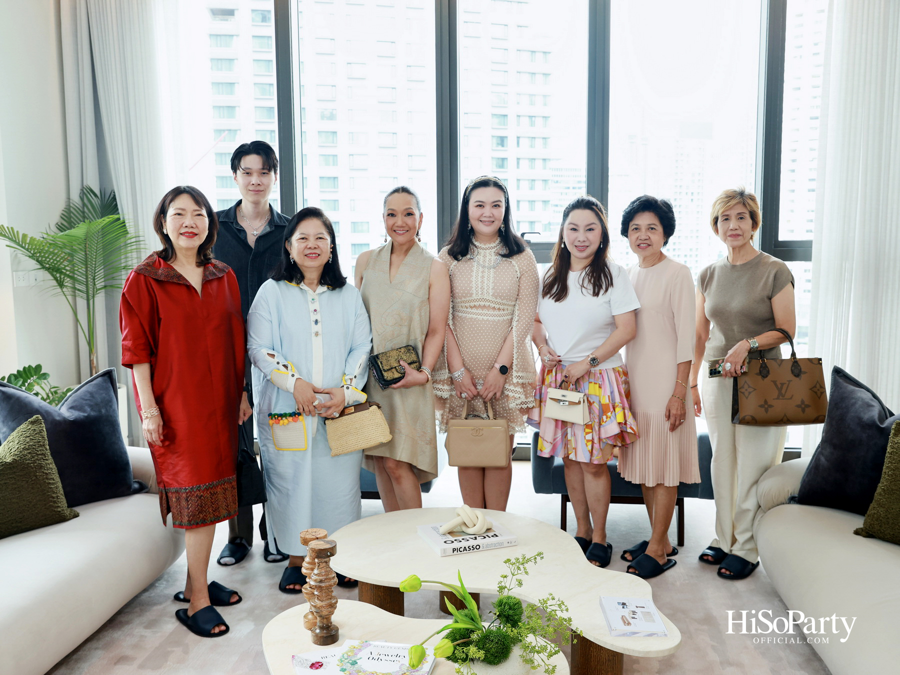 PRIVATE SHOWCASE AT SCOPE THONGLOR FEATURING SHOW UNIT ALONGSIDE MASTERPIECES CURATED BY BEAUTY GEMS