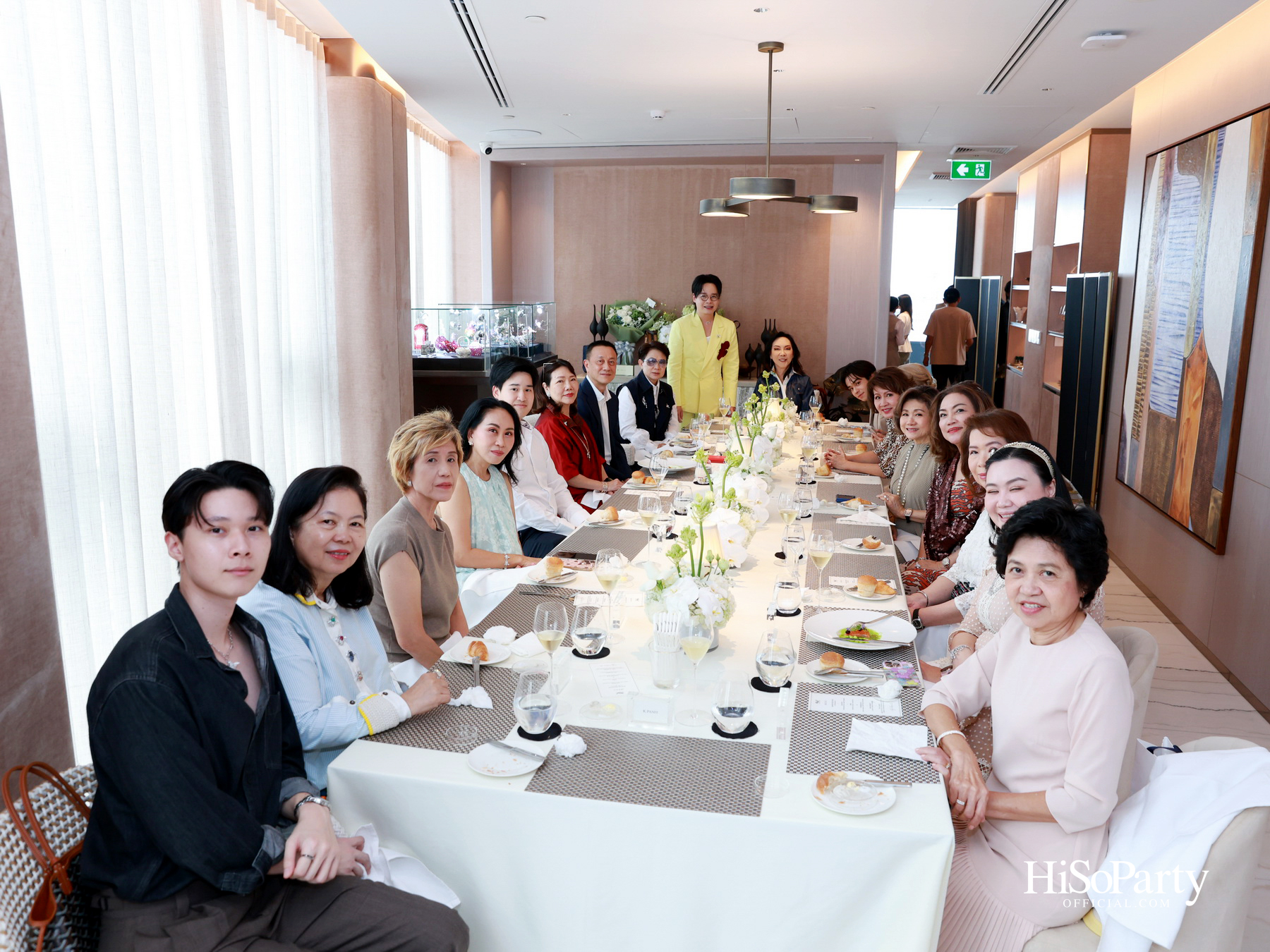 PRIVATE SHOWCASE AT SCOPE THONGLOR FEATURING SHOW UNIT ALONGSIDE MASTERPIECES CURATED BY BEAUTY GEMS