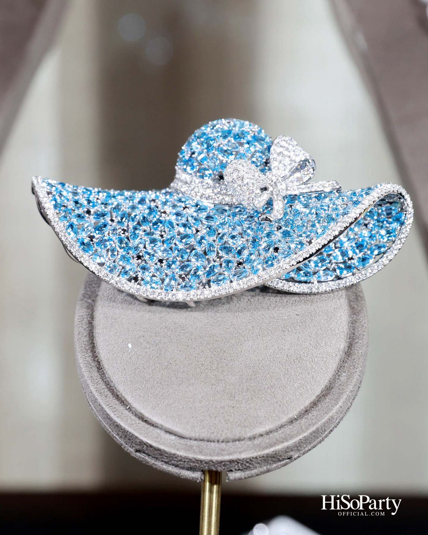 PRIVATE SHOWCASE AT SCOPE THONGLOR FEATURING SHOW UNIT ALONGSIDE MASTERPIECES CURATED BY BEAUTY GEMS