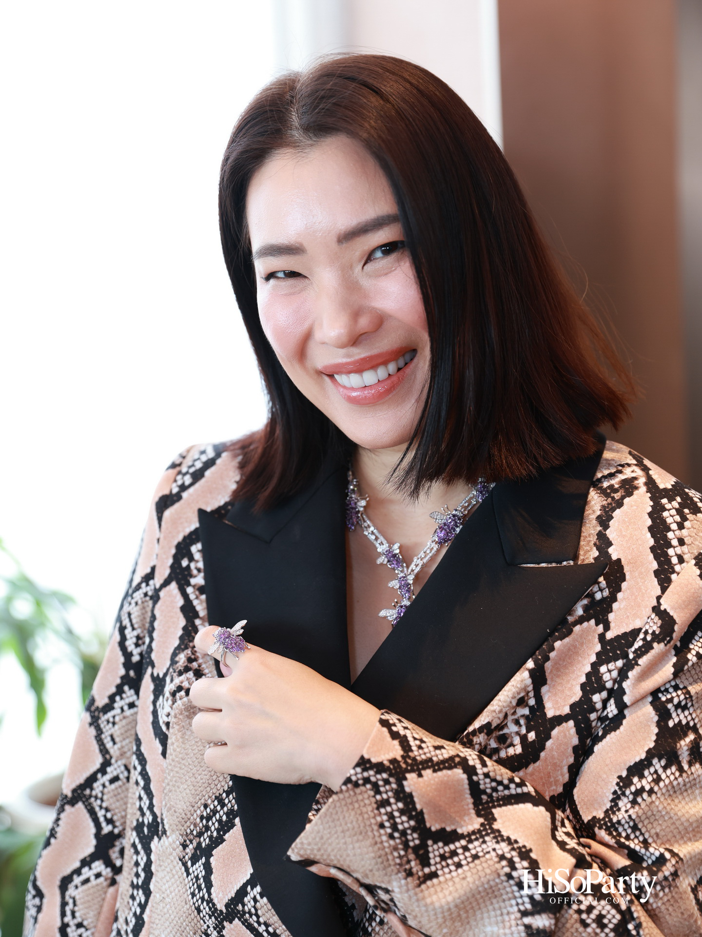 PRIVATE SHOWCASE AT SCOPE THONGLOR FEATURING SHOW UNIT ALONGSIDE MASTERPIECES CURATED BY BEAUTY GEMS