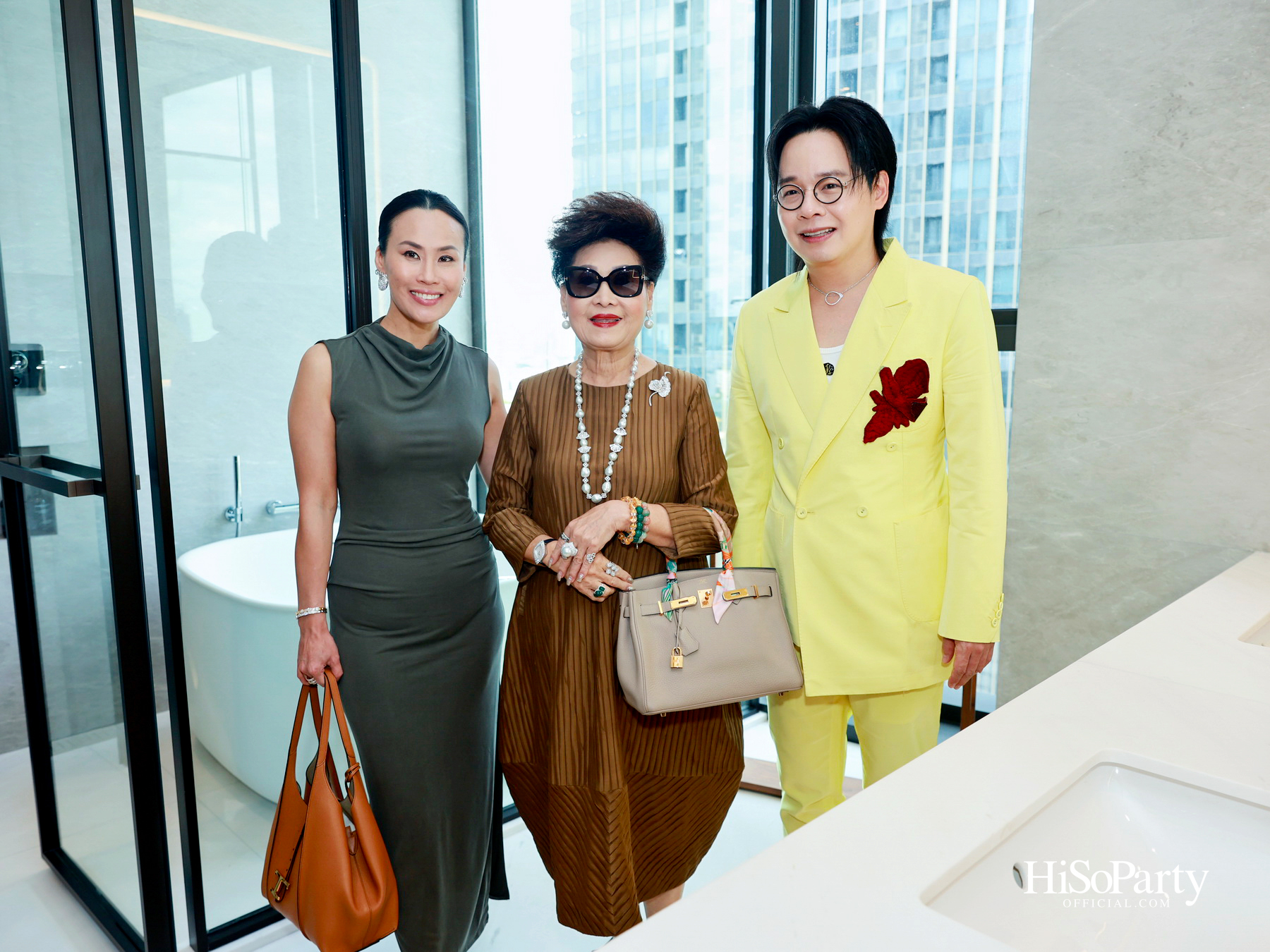 PRIVATE SHOWCASE AT SCOPE THONGLOR FEATURING SHOW UNIT ALONGSIDE MASTERPIECES CURATED BY BEAUTY GEMS