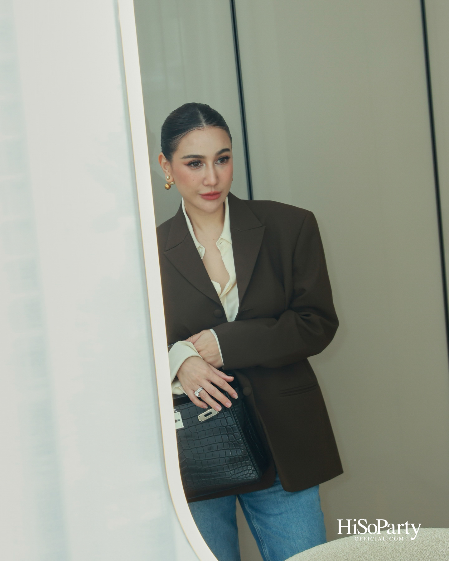 PRIVATE SHOWCASE AT SCOPE THONGLOR FEATURING SHOW UNIT ALONGSIDE MASTERPIECES CURATED BY BEAUTY GEMS