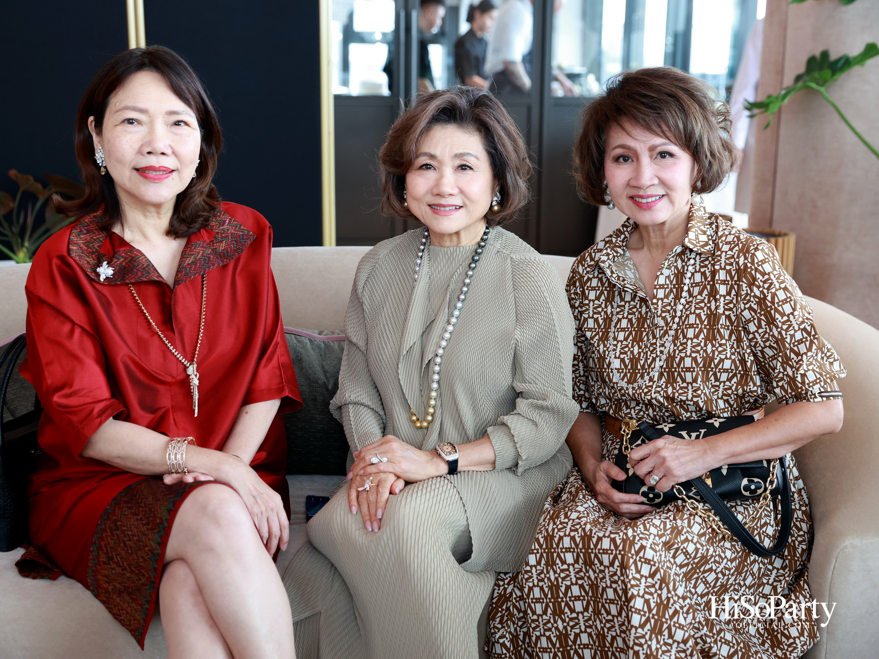 PRIVATE SHOWCASE AT SCOPE THONGLOR FEATURING SHOW UNIT ALONGSIDE MASTERPIECES CURATED BY BEAUTY GEMS